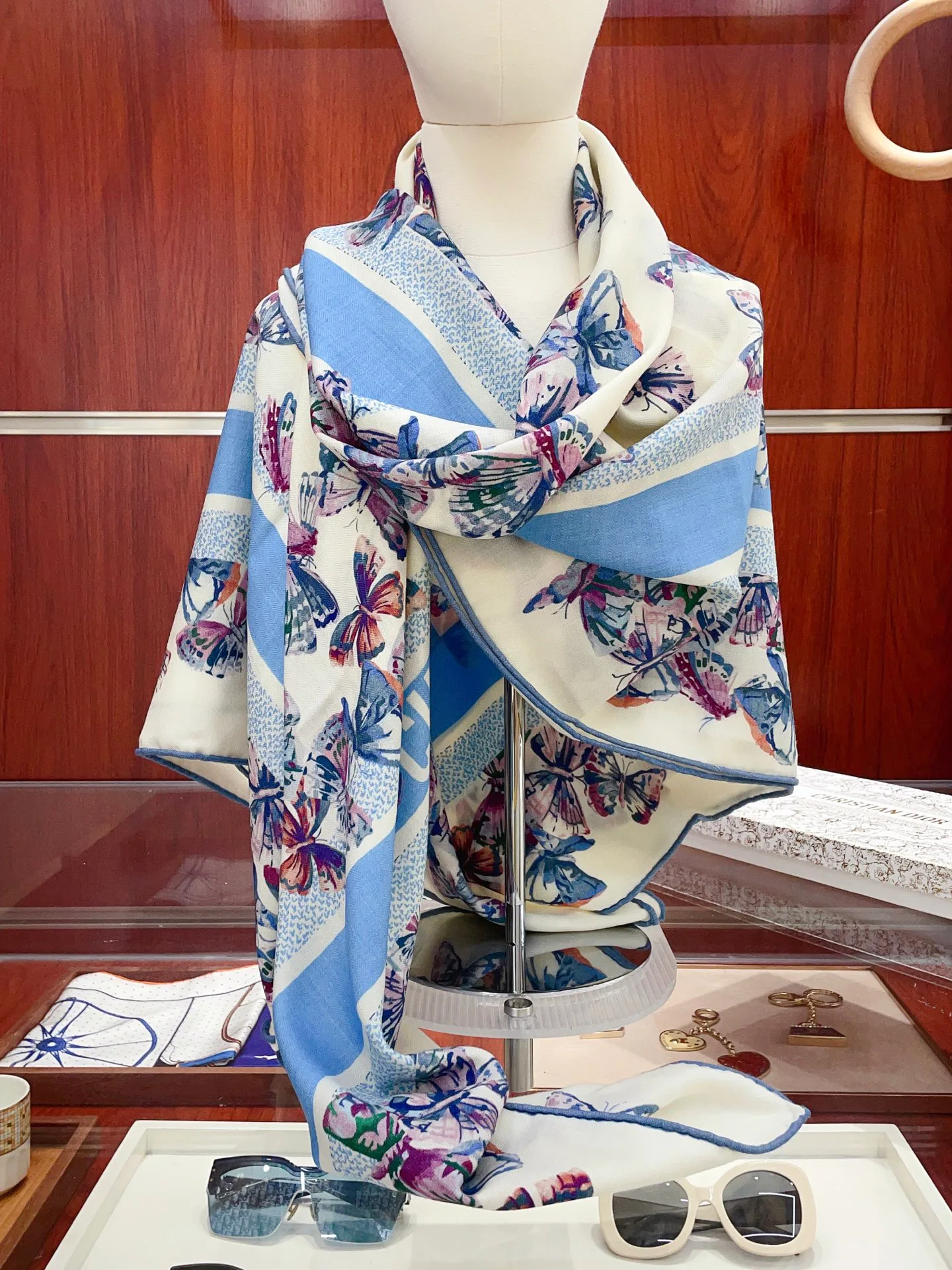 Шарфы Christian Dior 420557