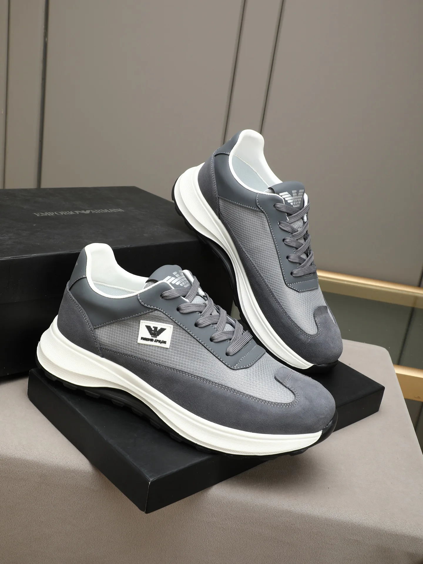 Кроссовки Мужские Armani 17429927