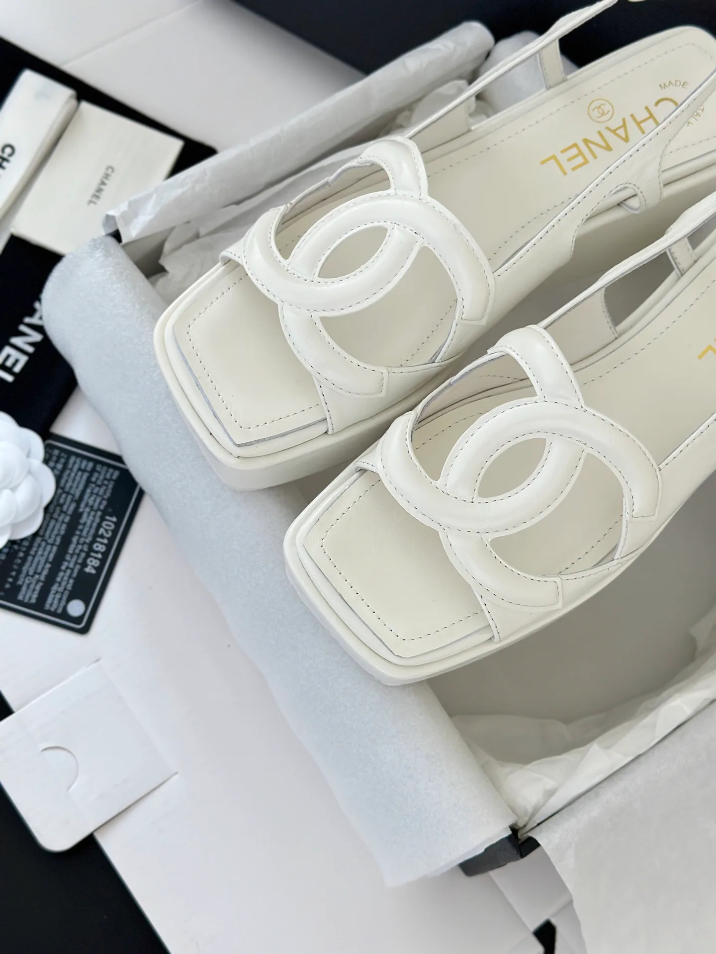 Босоножки Женские Chanel 18143038