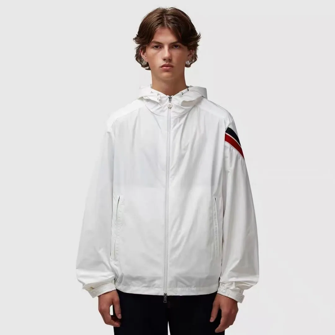 Куртки И Пуховики Мужские Moncler 11763334