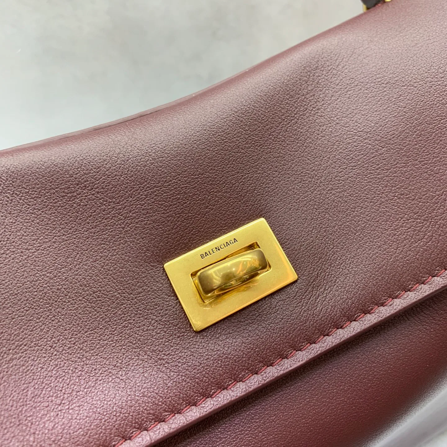 Классические Сумки Женские Balenciaga 18136508