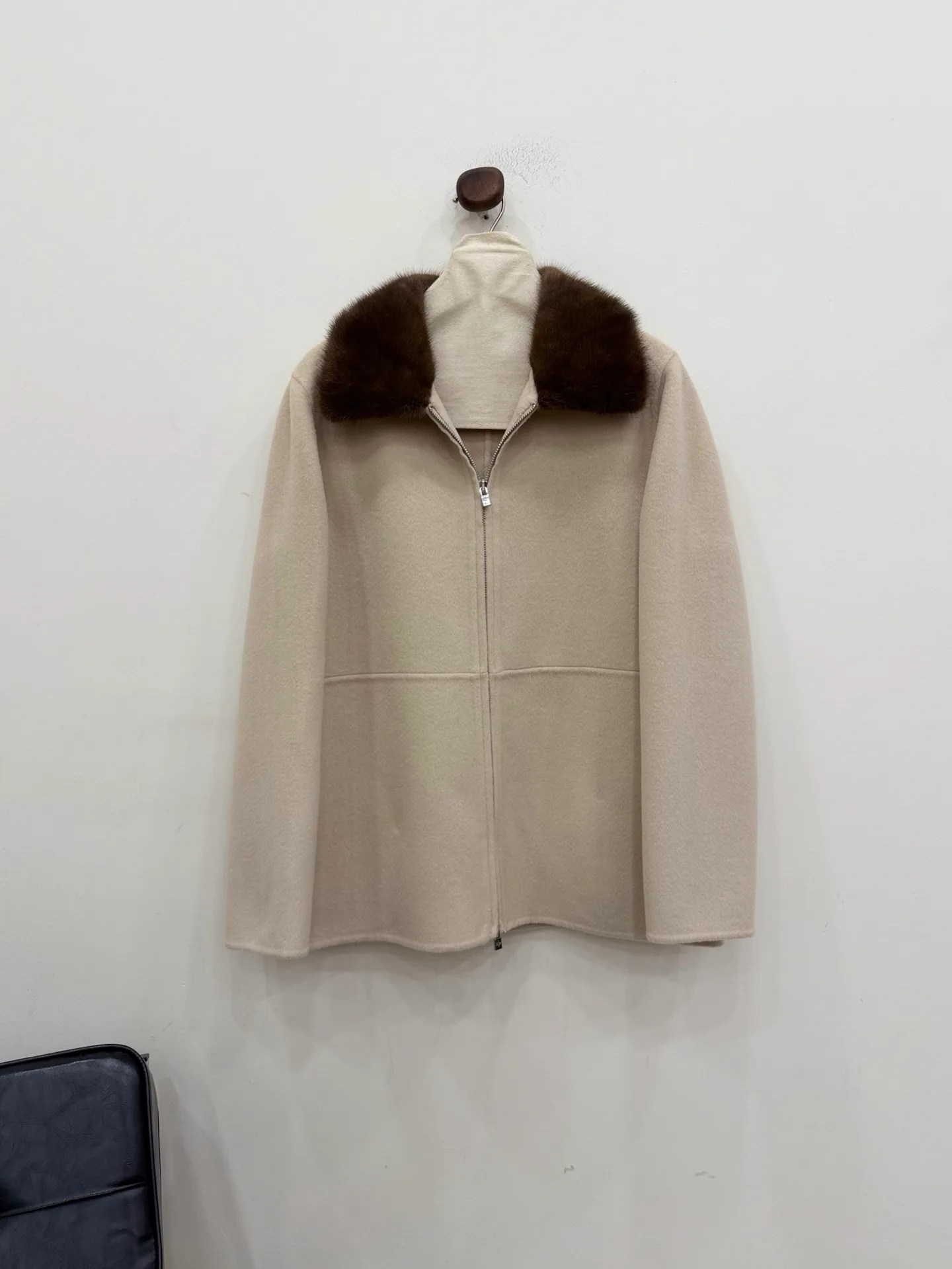 Пальто Женские Loro Piana 19351644