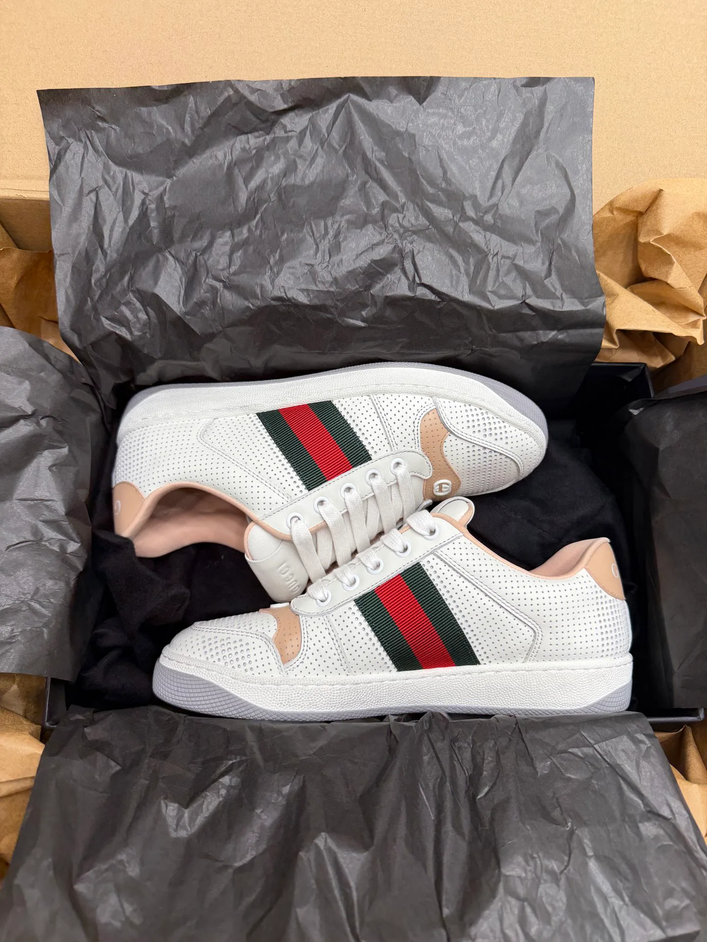 Кроссовки Женские Gucci 18995161