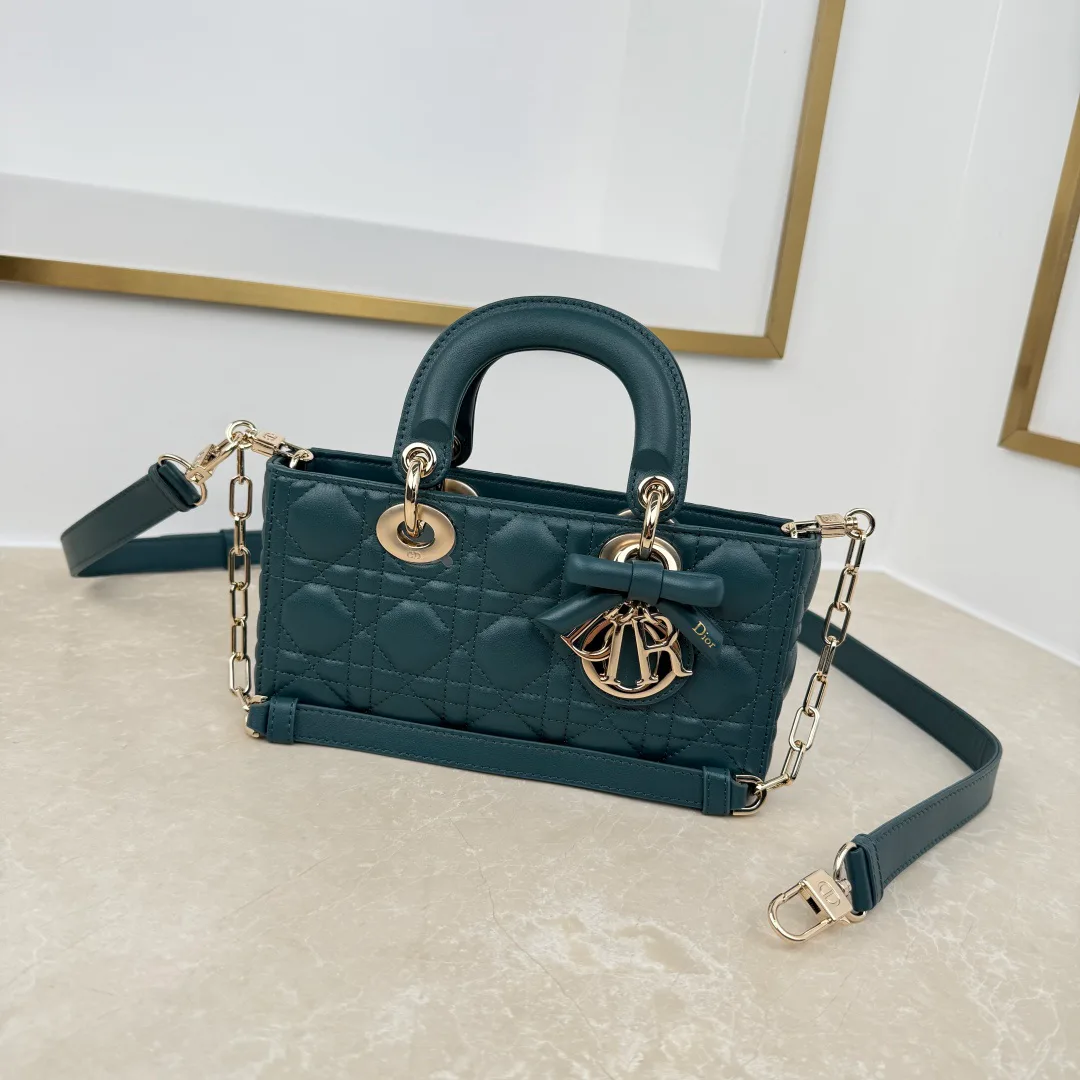 Классические Сумки Женские Christian Dior 18242048