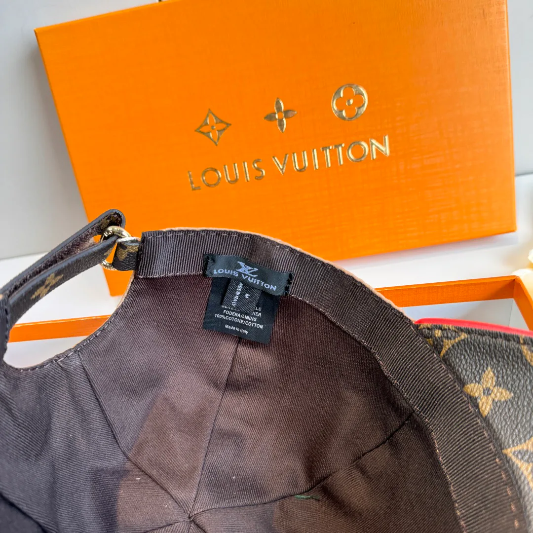 Головные Уборы Louis Vuitton 18105209