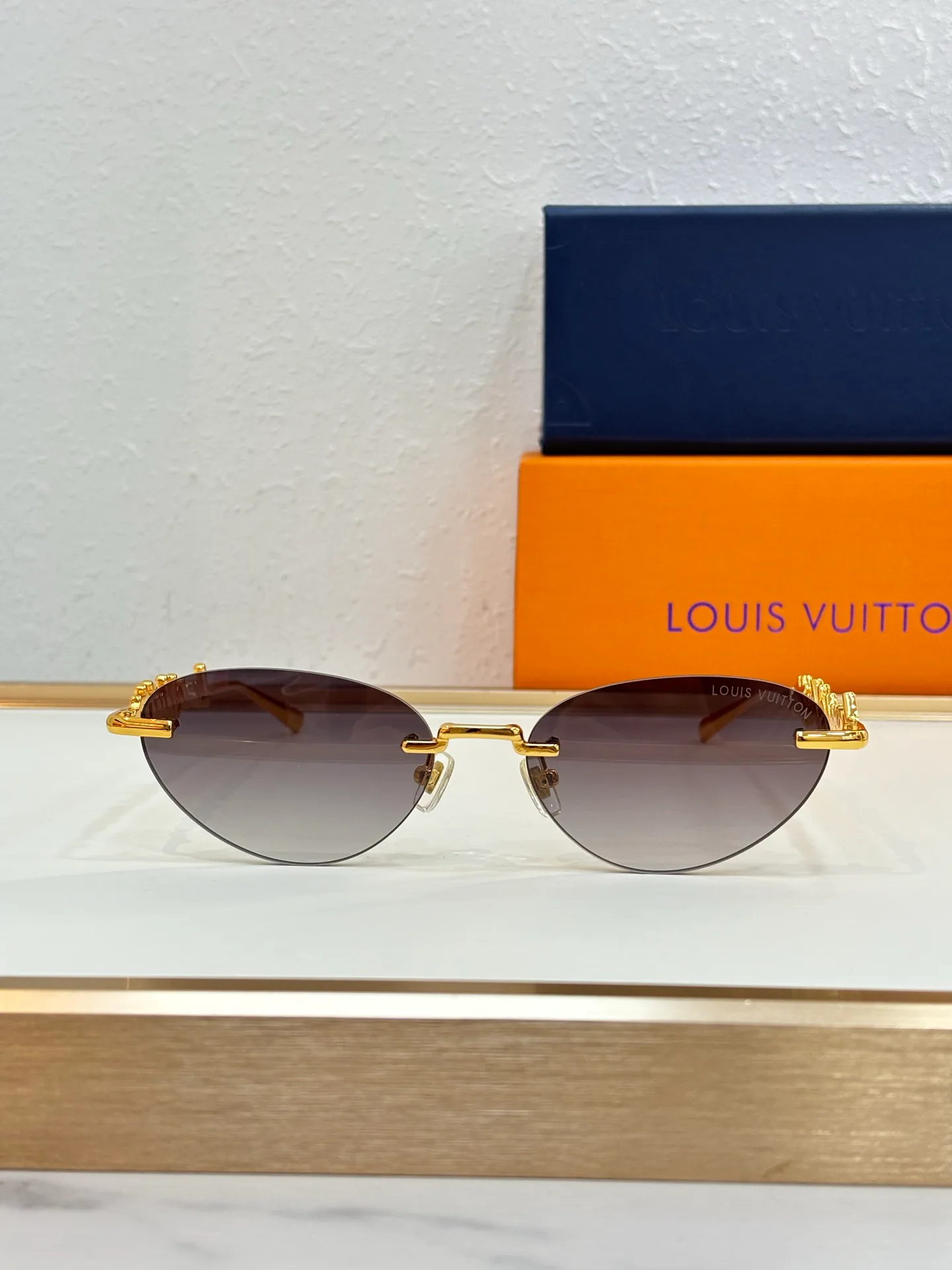 Очки Louis Vuitton 18629799