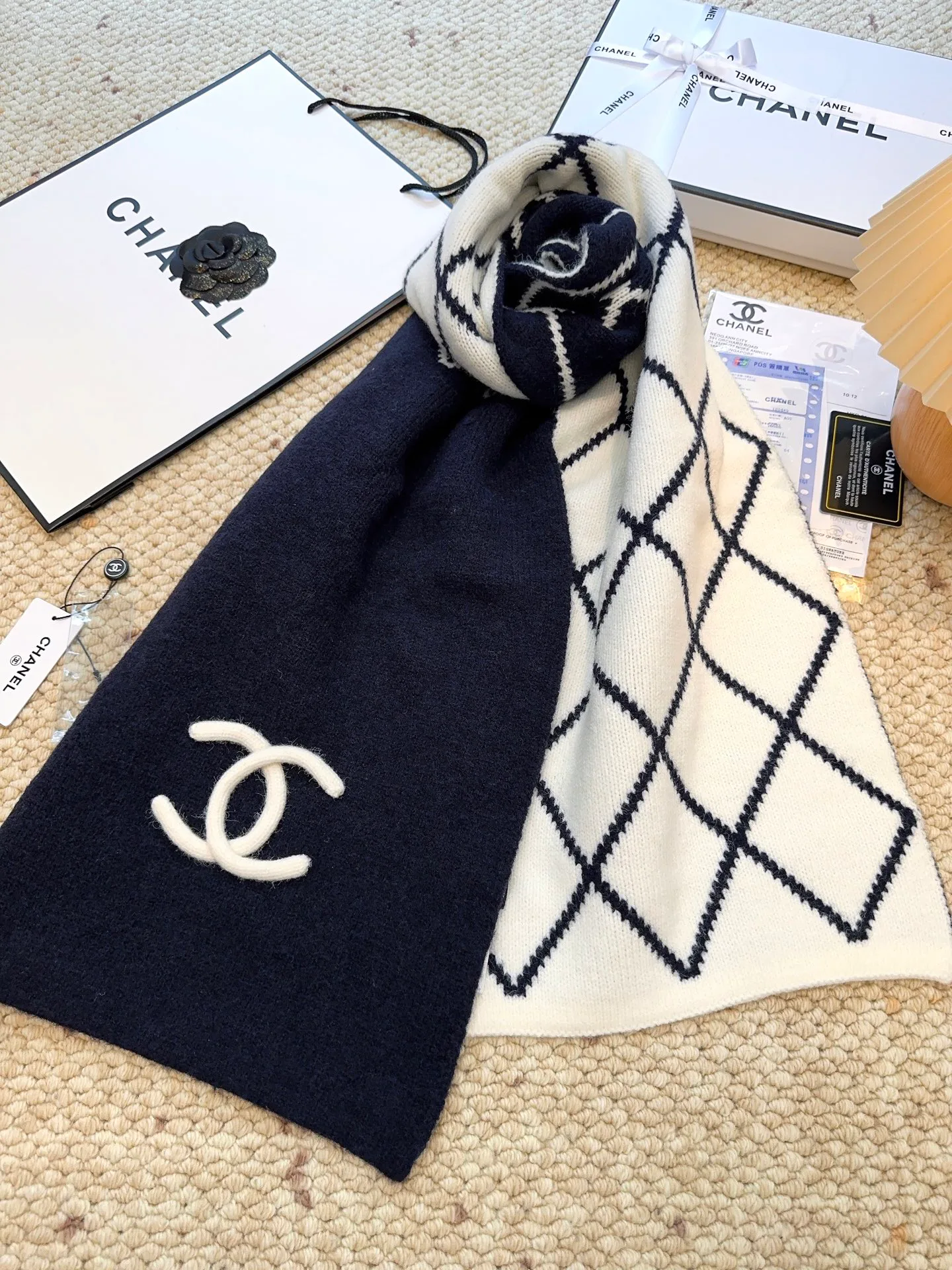 Шарфы Chanel 18105430
