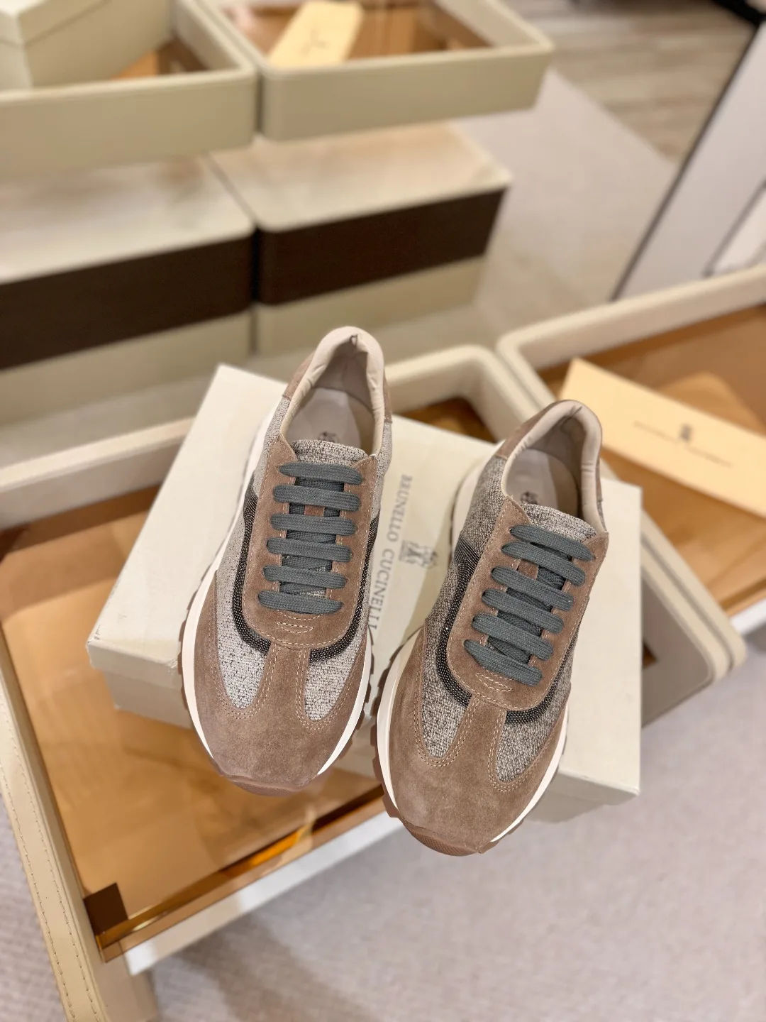 Кроссовки Женские Brunello Cucinelli 18813017