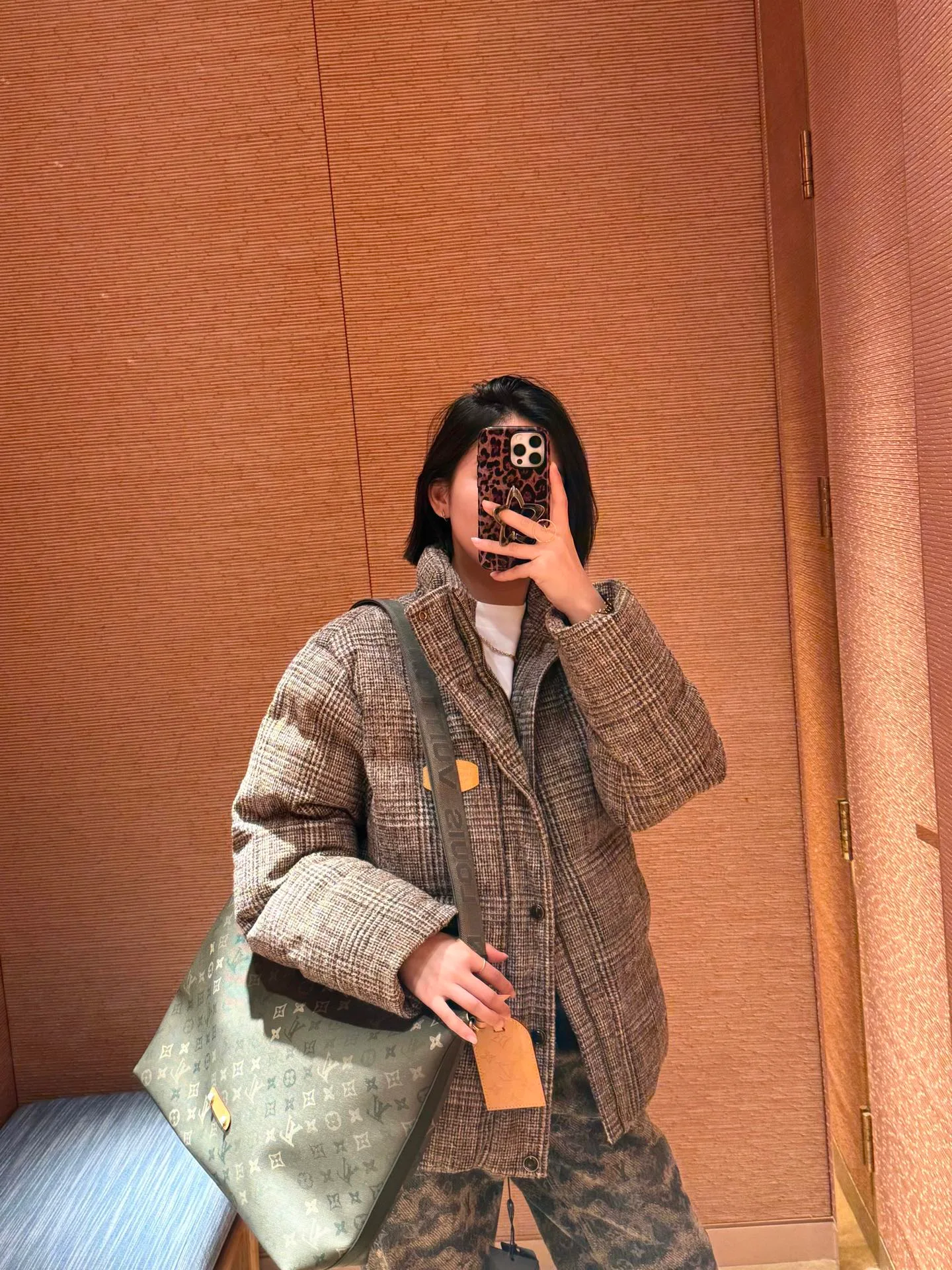 Куртки И Пуховики Женские Louis Vuitton 842561