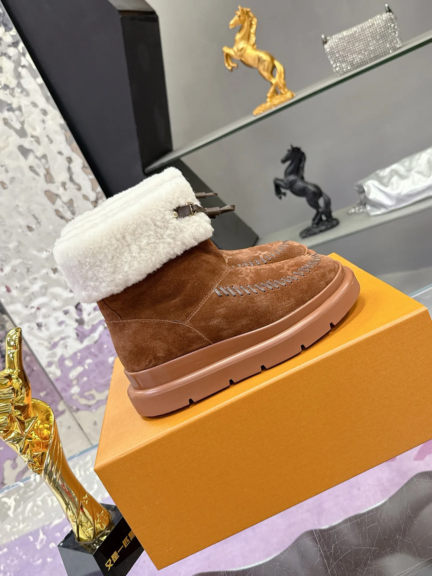 Угги Женские Louis Vuitton 379388