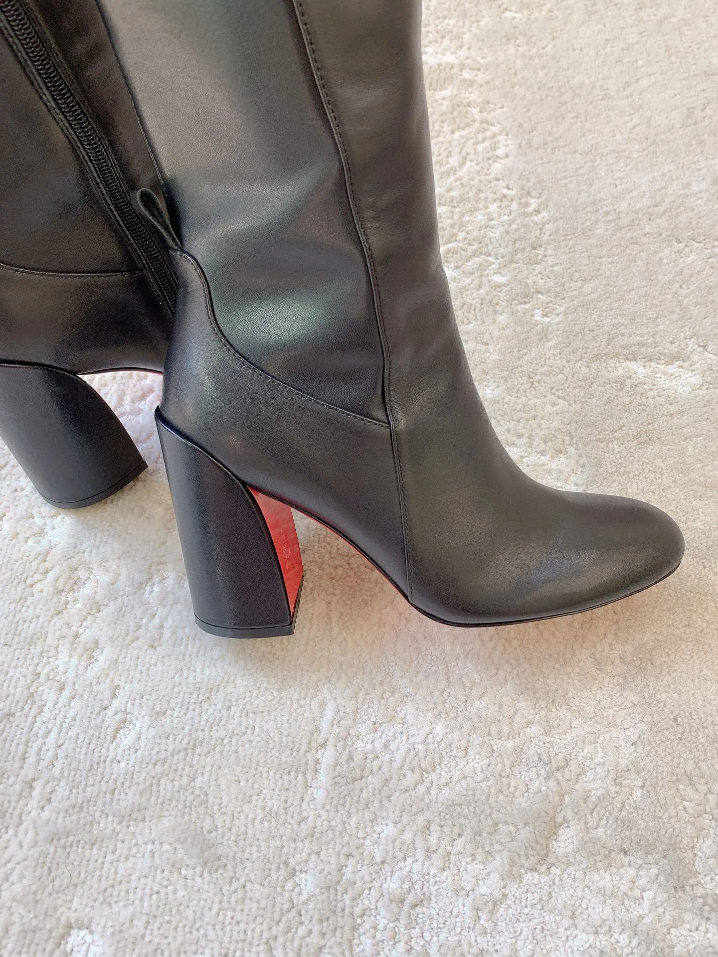 Сапоги Женские Christian Louboutin 17962835