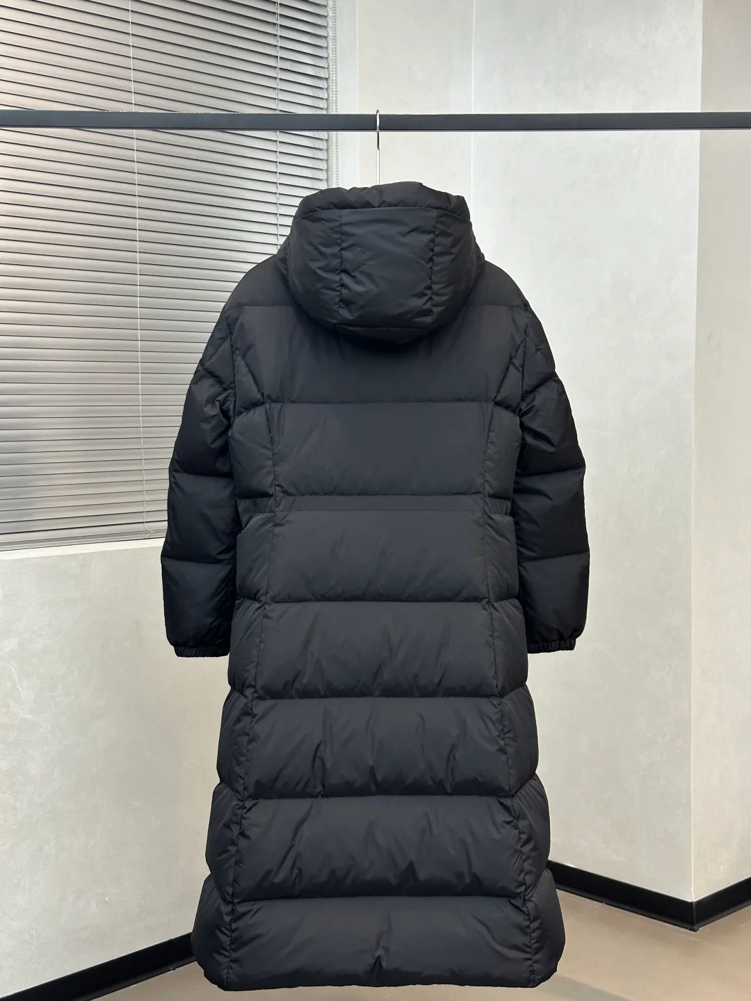 Пуховики Женские Moncler 685894