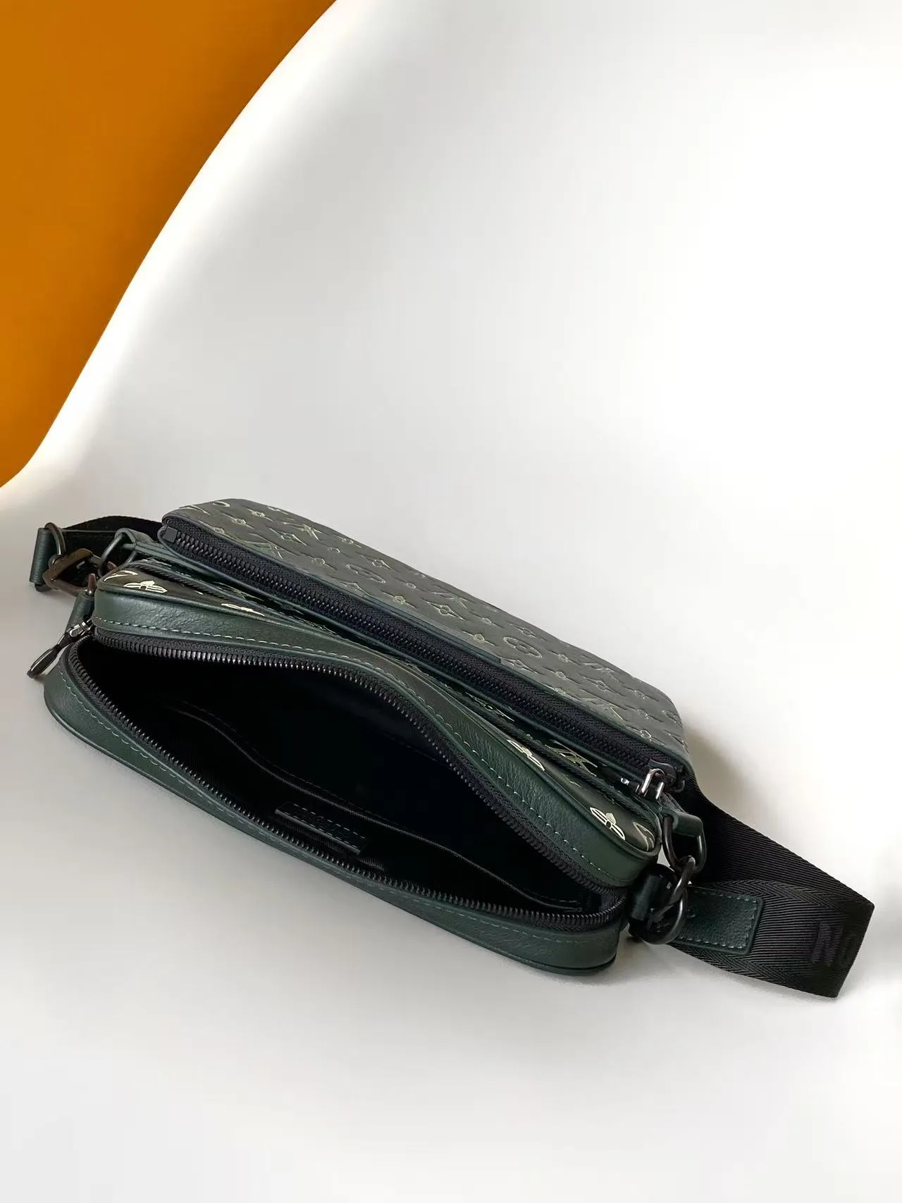 Сумки На Ремне Женские Louis Vuitton 903194