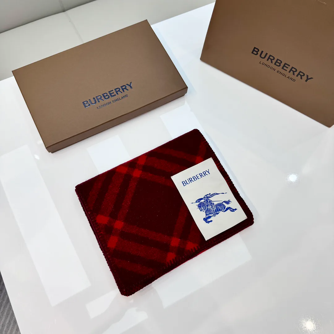 Шарфы Burberry 3852