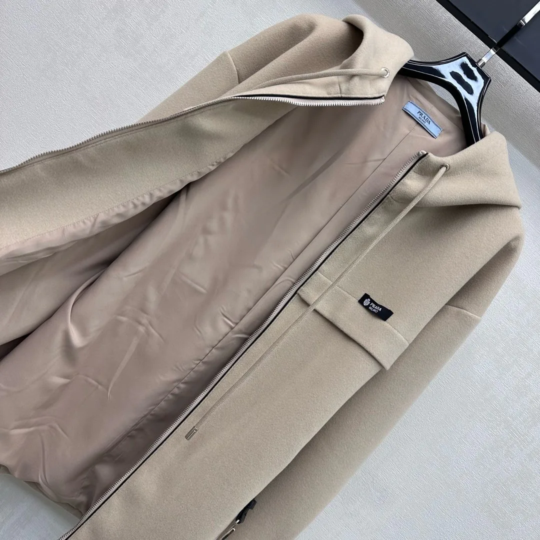 Куртки И Пуховики Женские Prada 985059