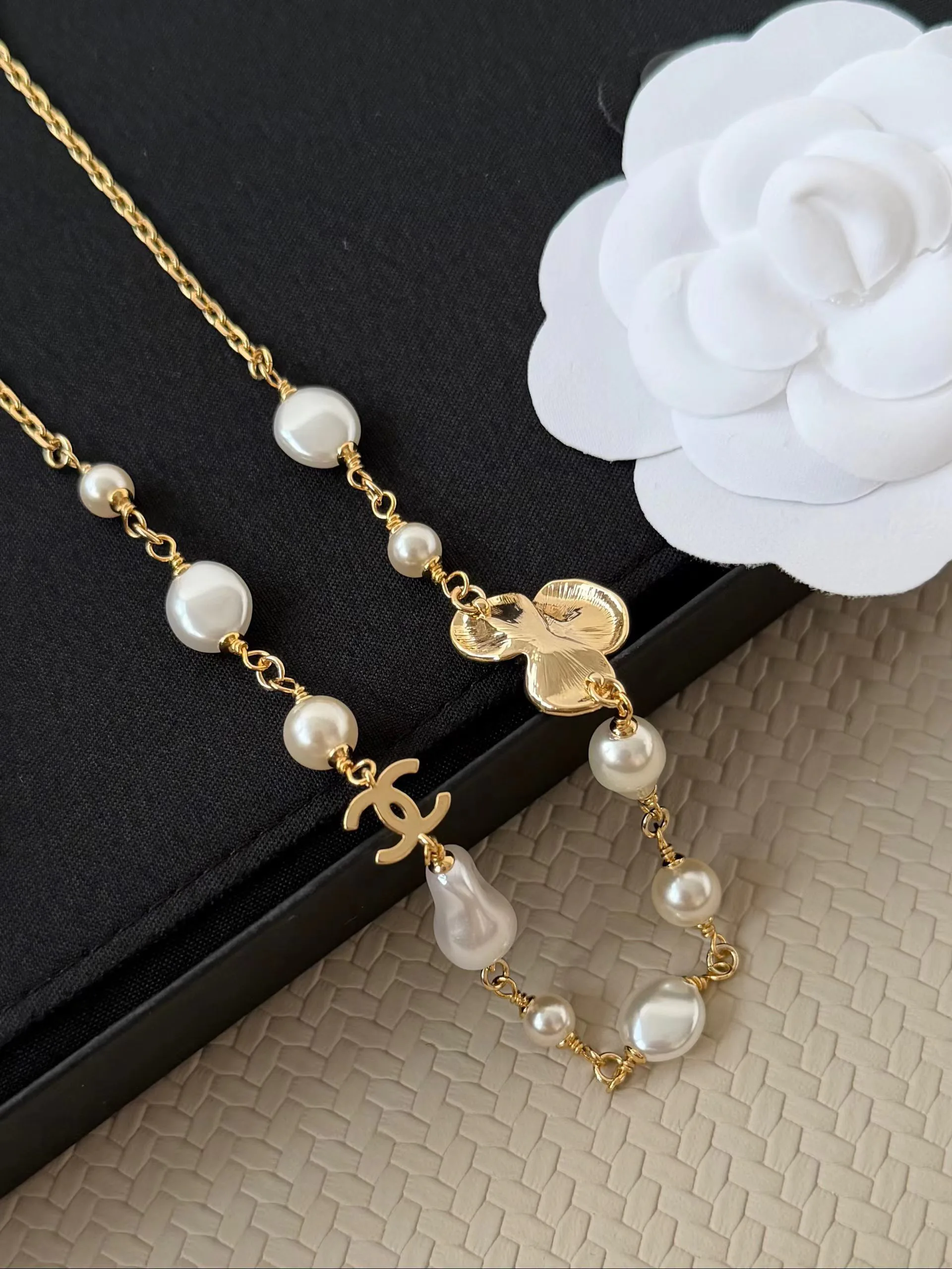 Бижутерия Chanel 18122942