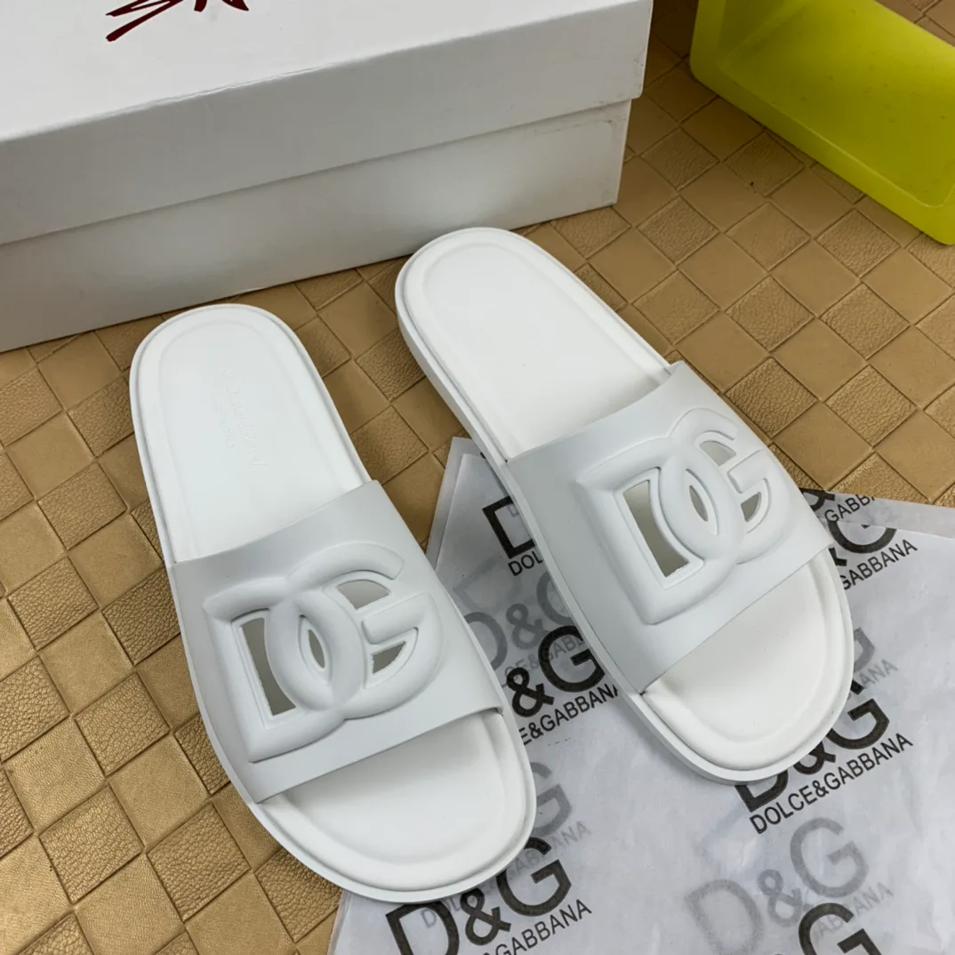 Шлепанцы Женские Alexander Mcqueen 9074