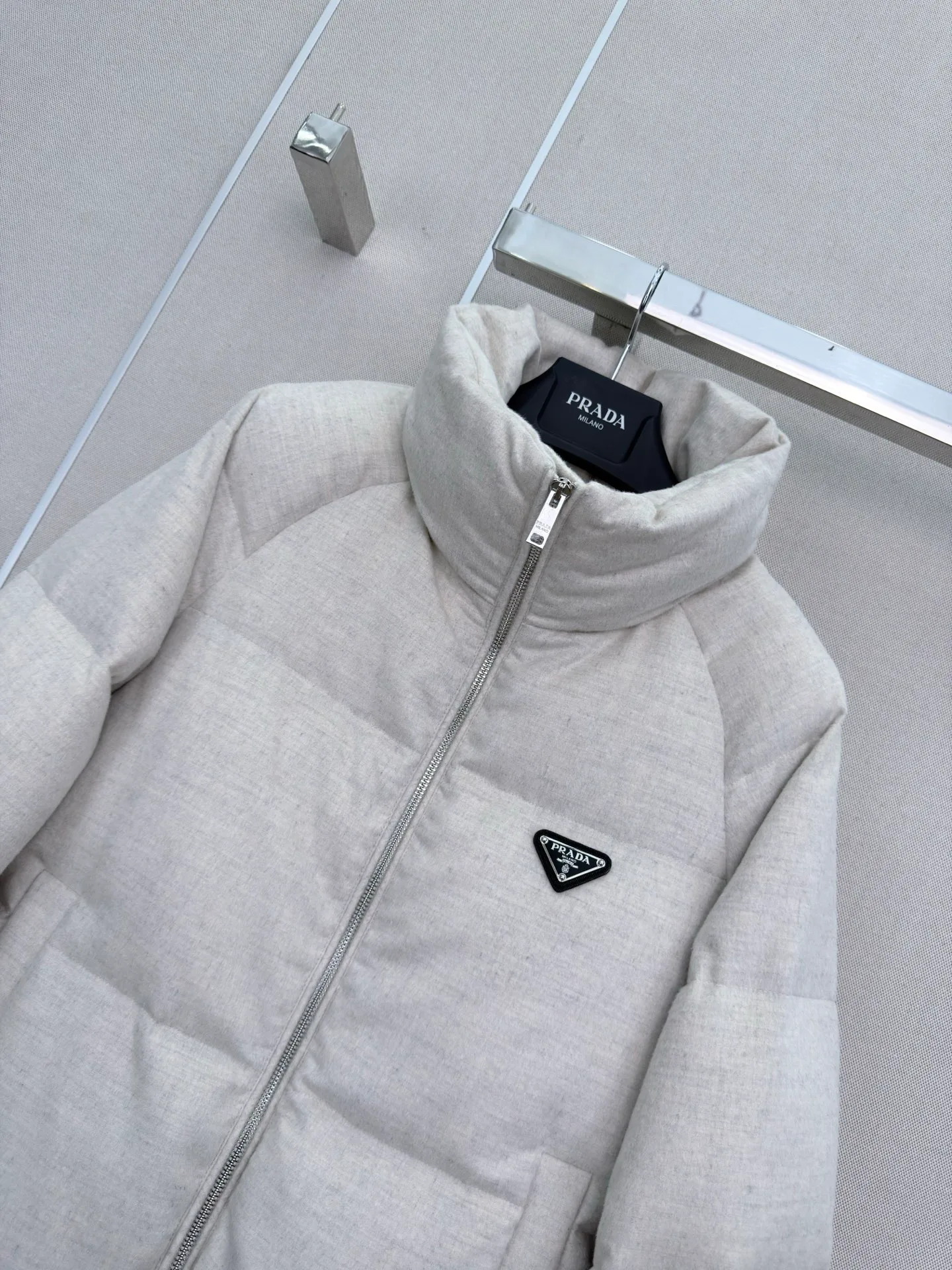 Куртки И Пуховики Женские Prada 18108056