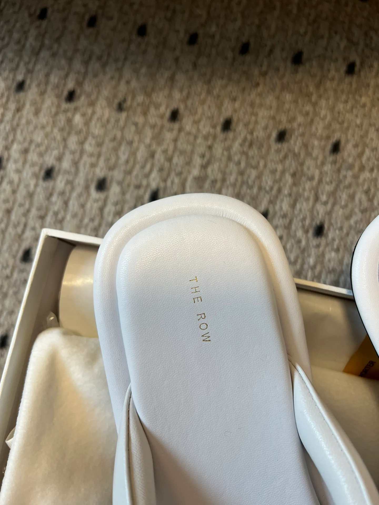 Шлепанцы Женские The Row 16641