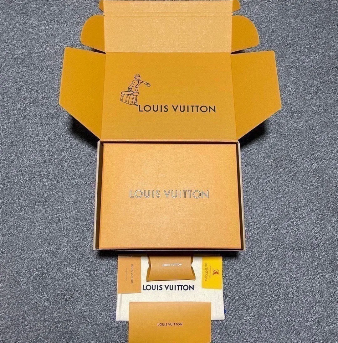 Кроссовки Женские Louis Vuitton 13067894