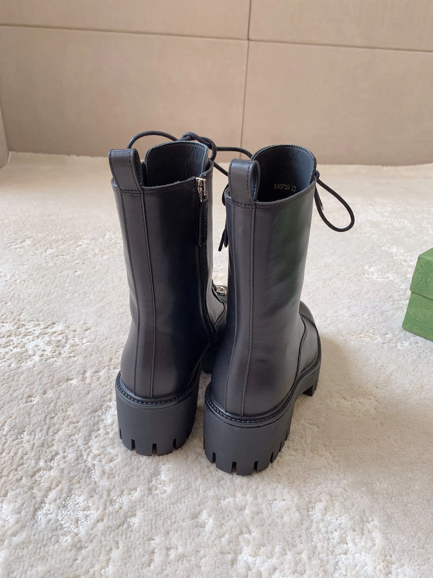 Ботинки Женские Gucci 19561631