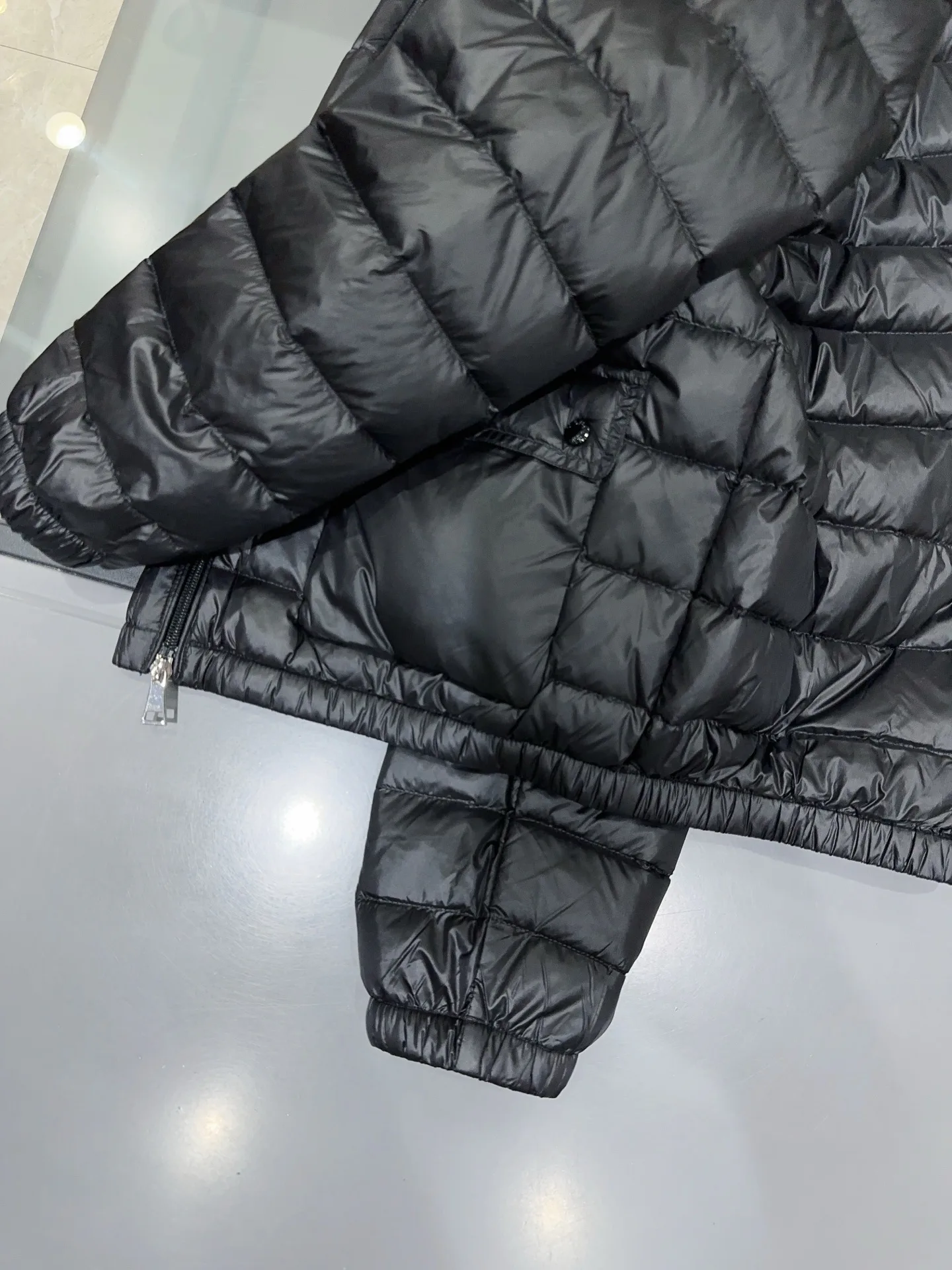 Куртки И Пуховики Женские Moncler 19084321