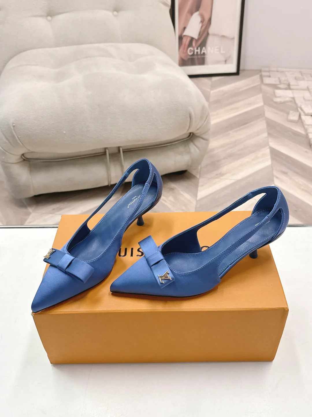 Туфли Женские Louis Vuitton 17578118