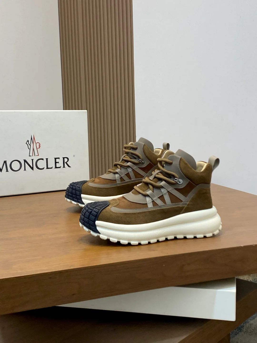 Кроссовки Мужские Moncler 369108