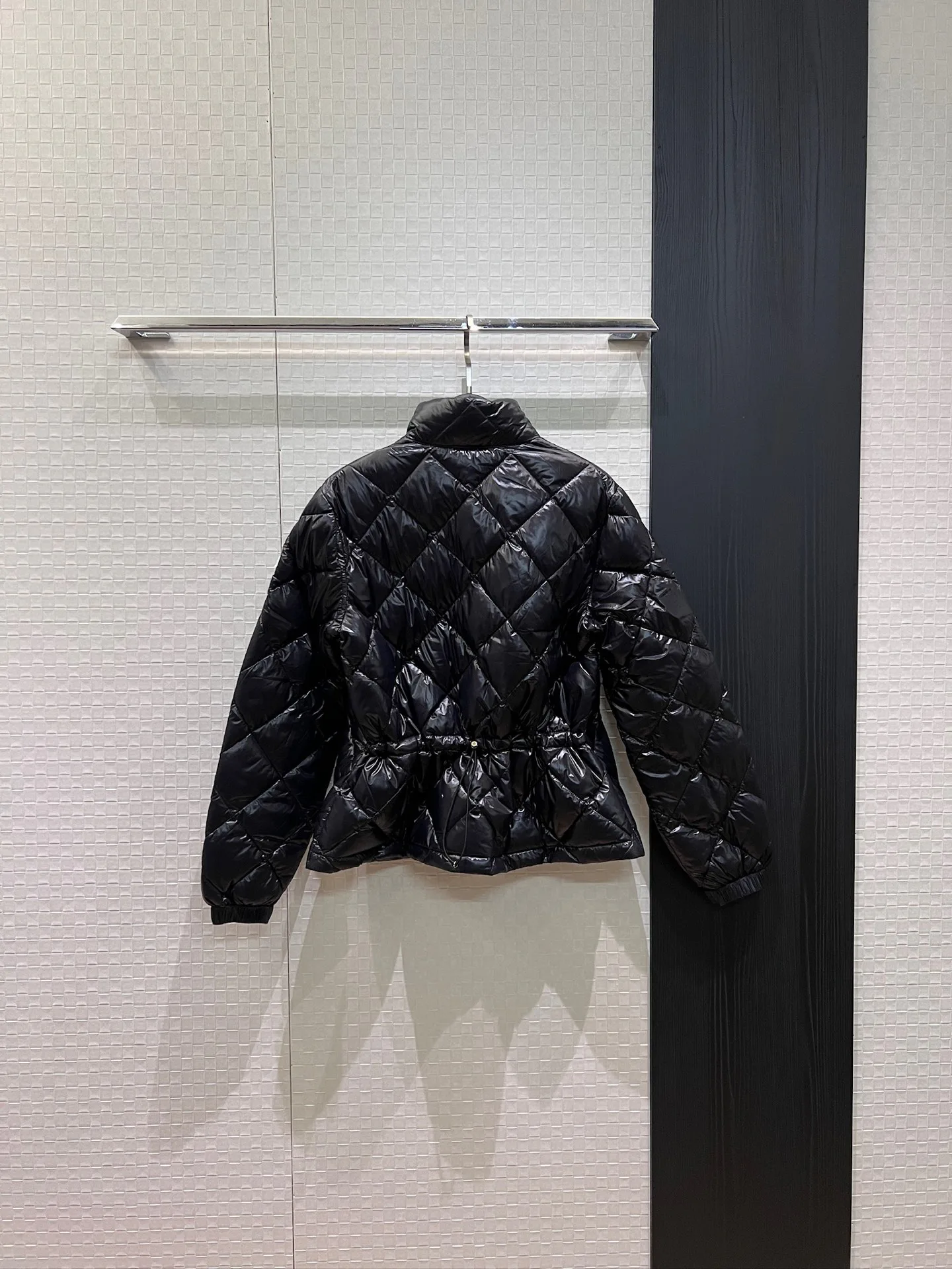 Куртки И Пуховики Женские Moncler 19320511