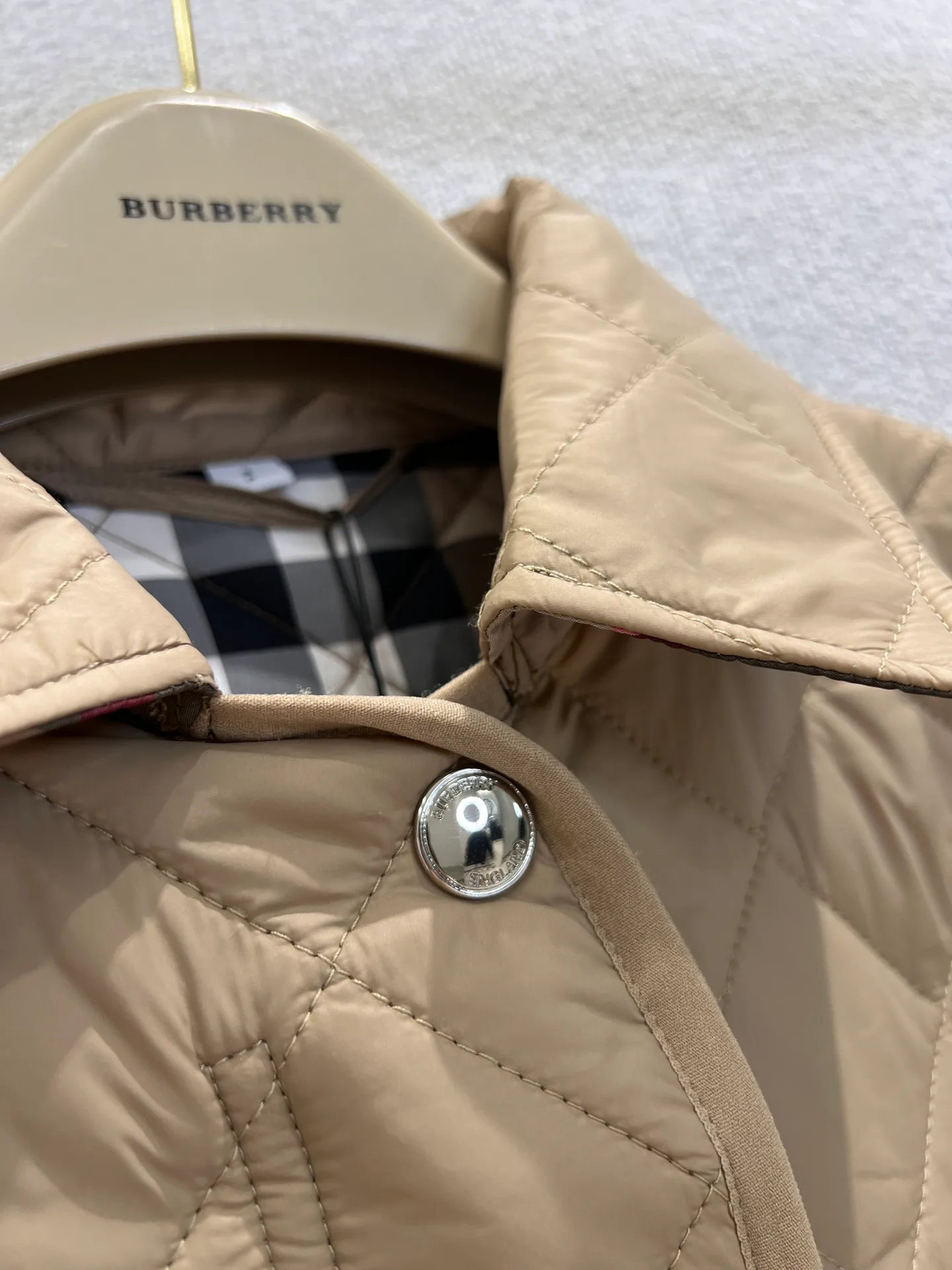 Куртки И Пуховики Женские Burberry 11672132