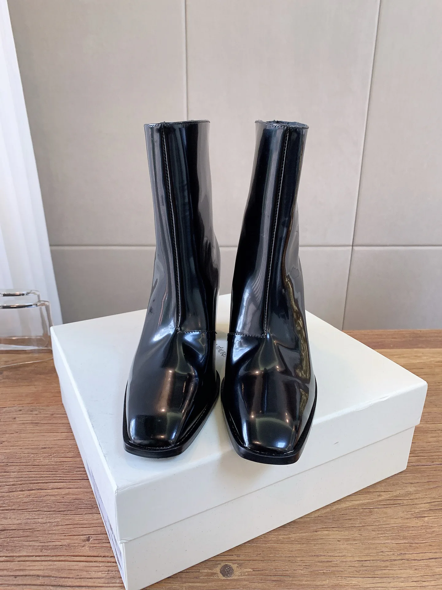 Ботильоны Женские Saint Laurent 18365365