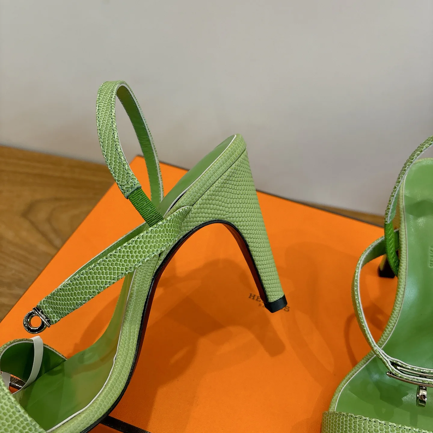 Сандалии Женские Hermes 481352
