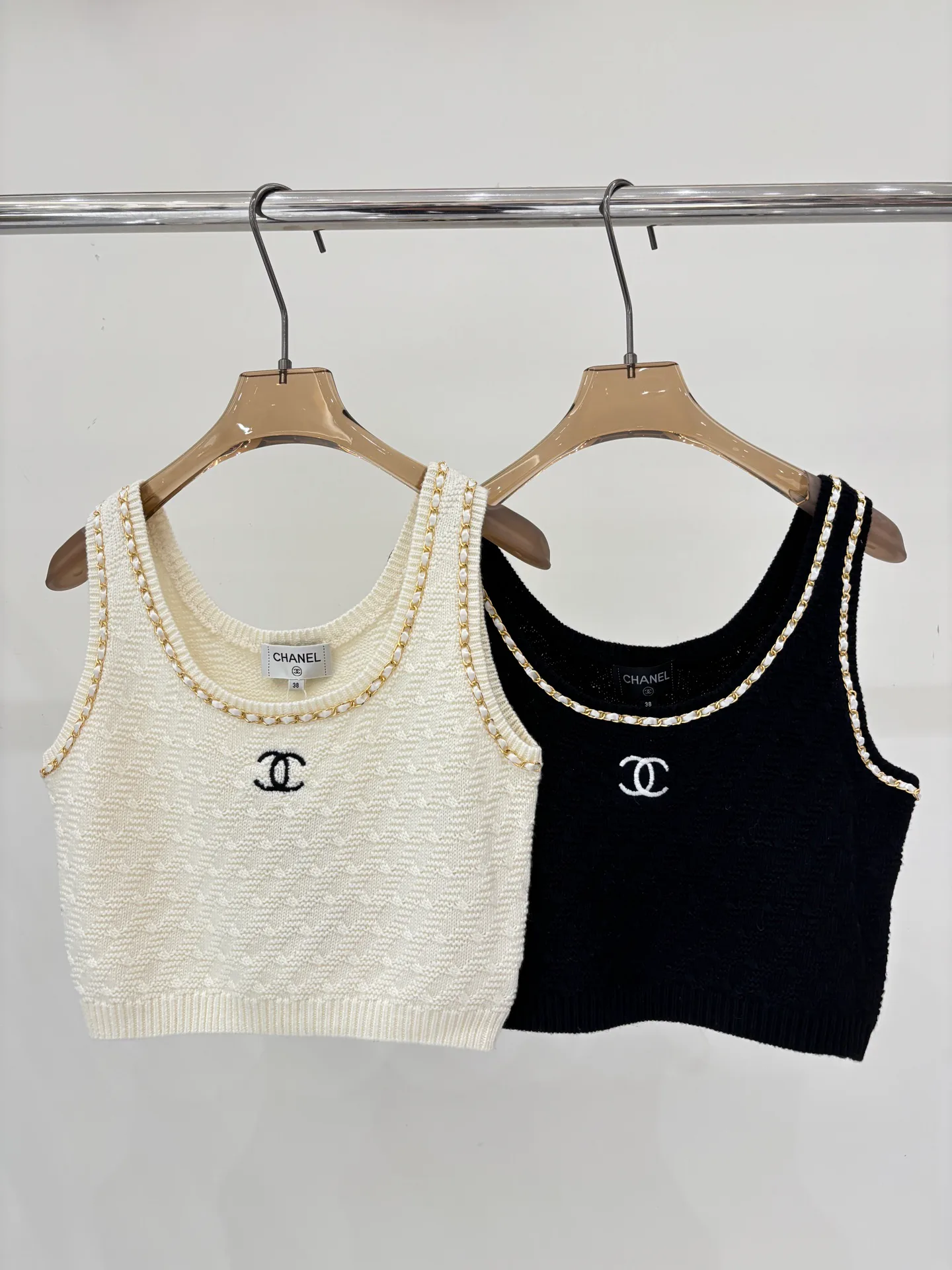 Жилеты Женские Chanel 11228050