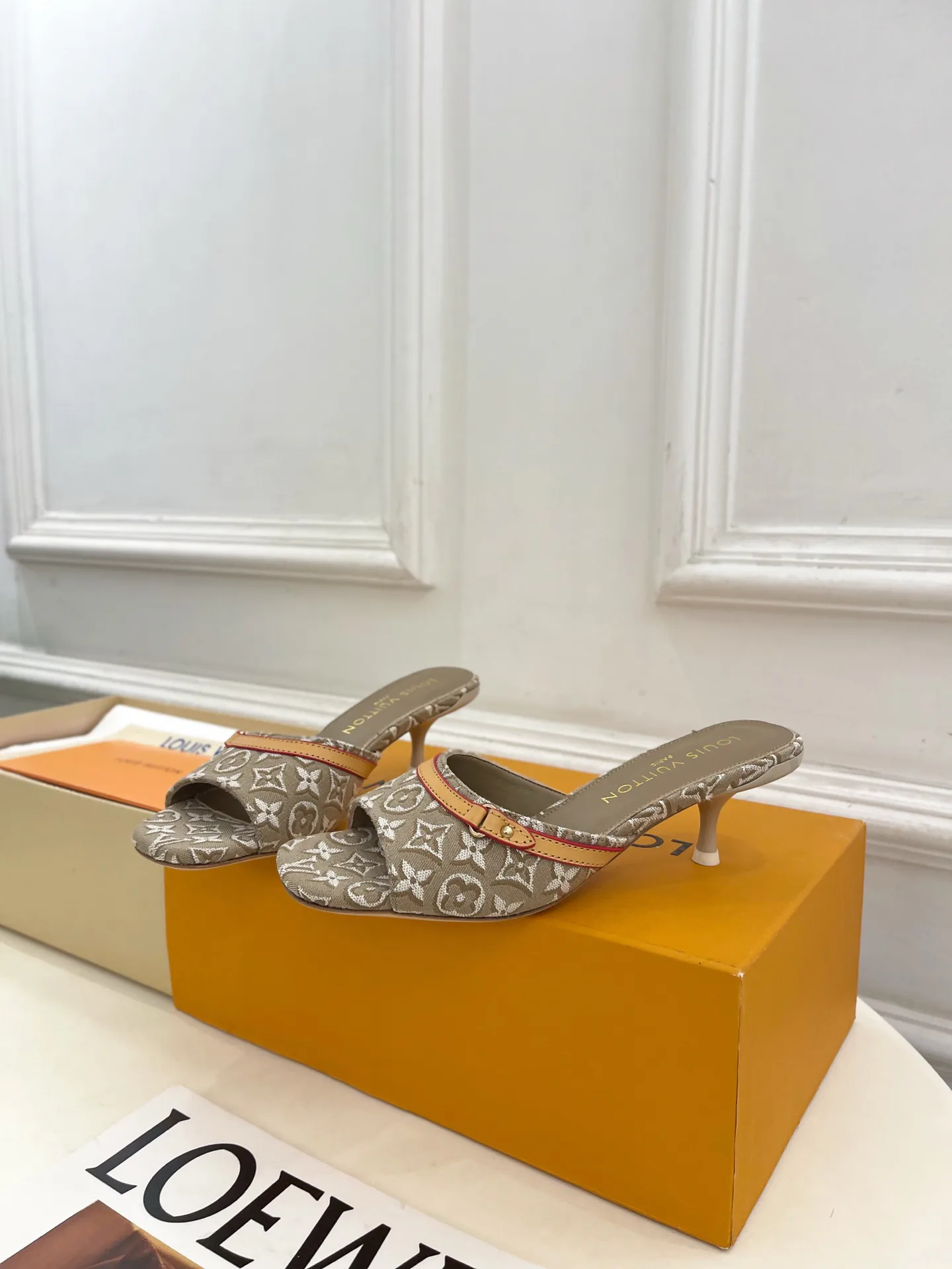 Мюли И Сабо Женские Louis Vuitton 17506939