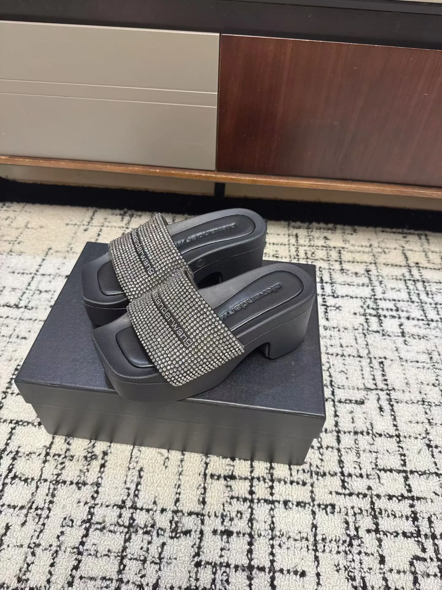 Шлепанцы Женские Alexander Wang 11643680