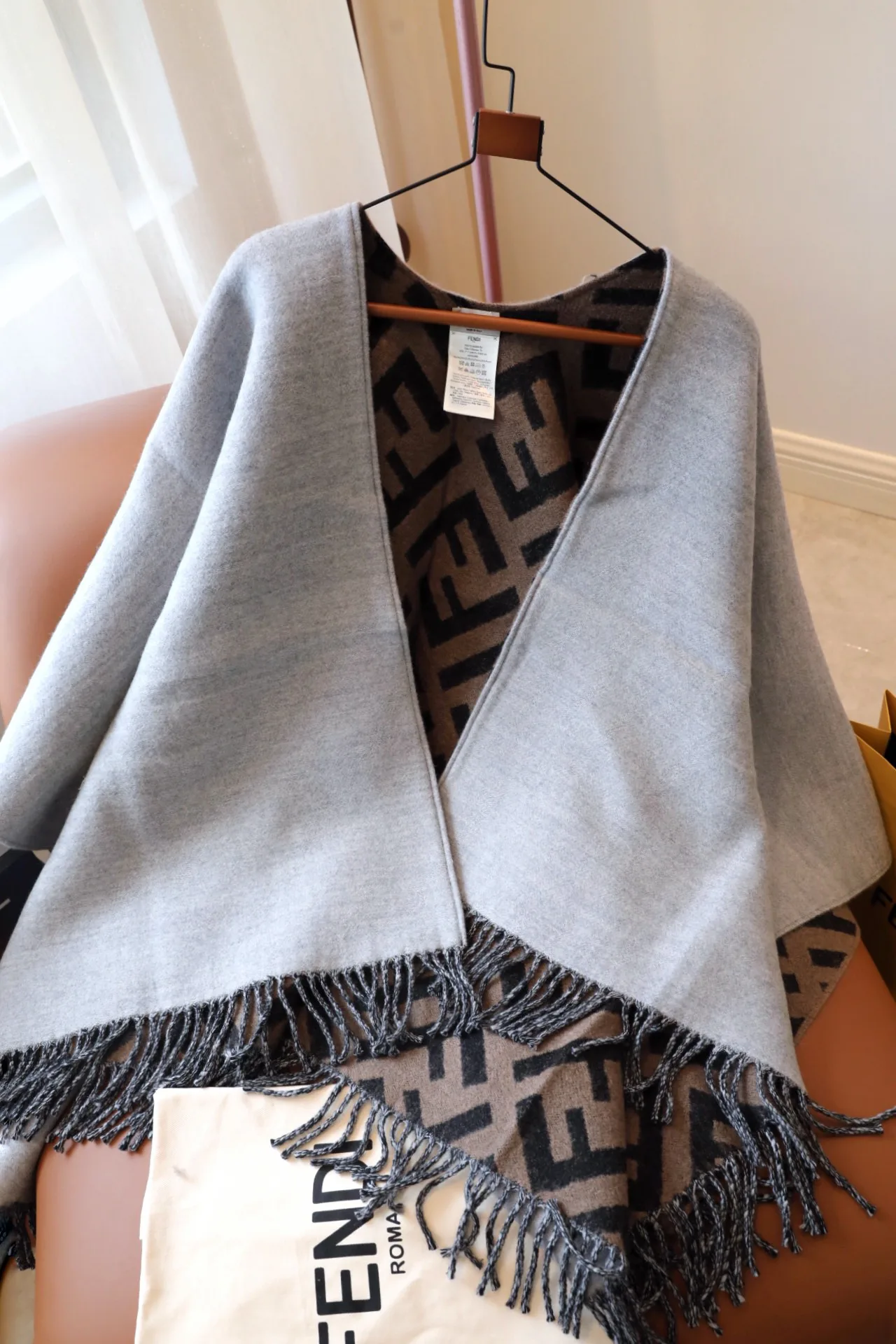 Пальто Женские Fendi 19187244