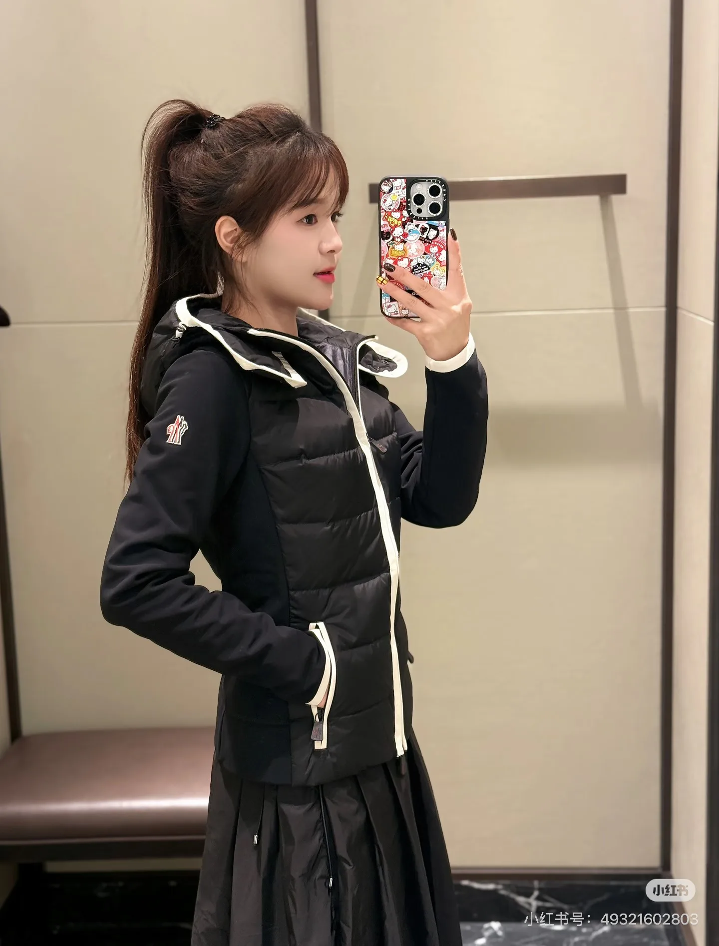 Куртки И Пуховики Женские Moncler 19698107