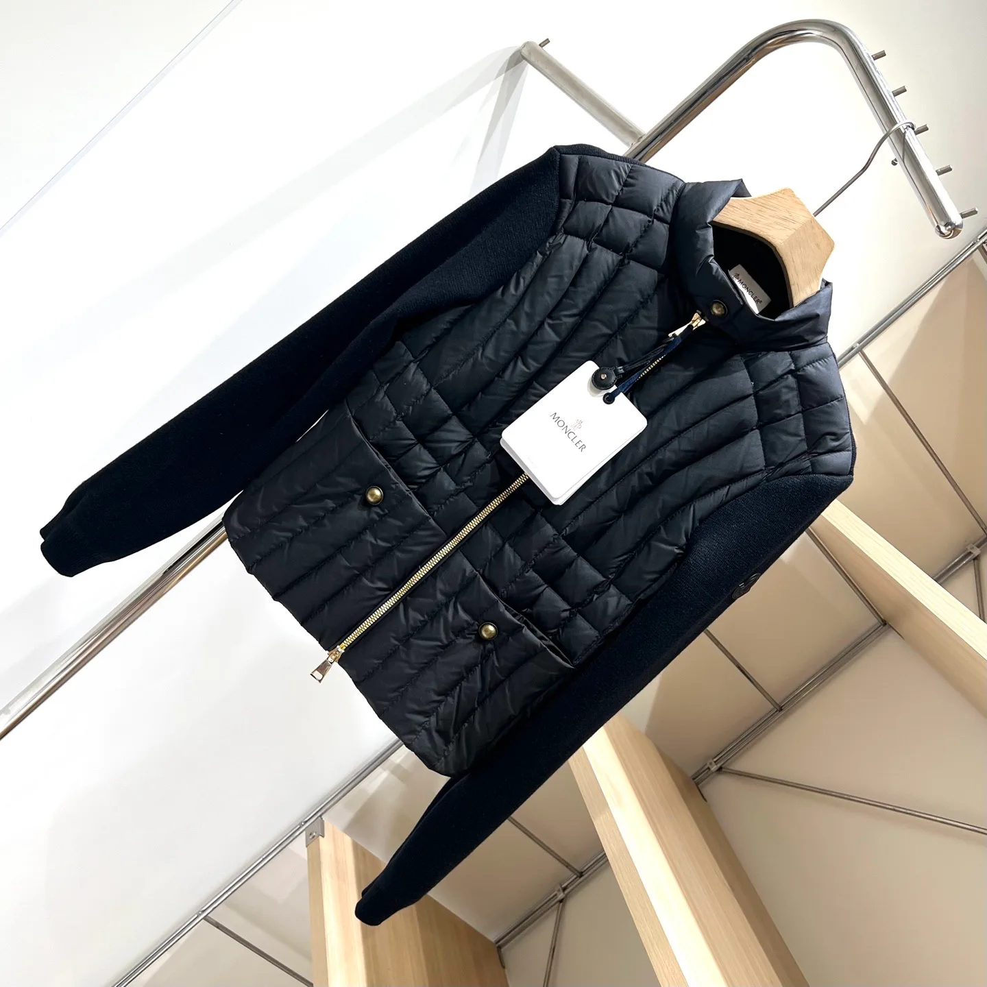 Куртки И Пуховики Женские Moncler 18174917