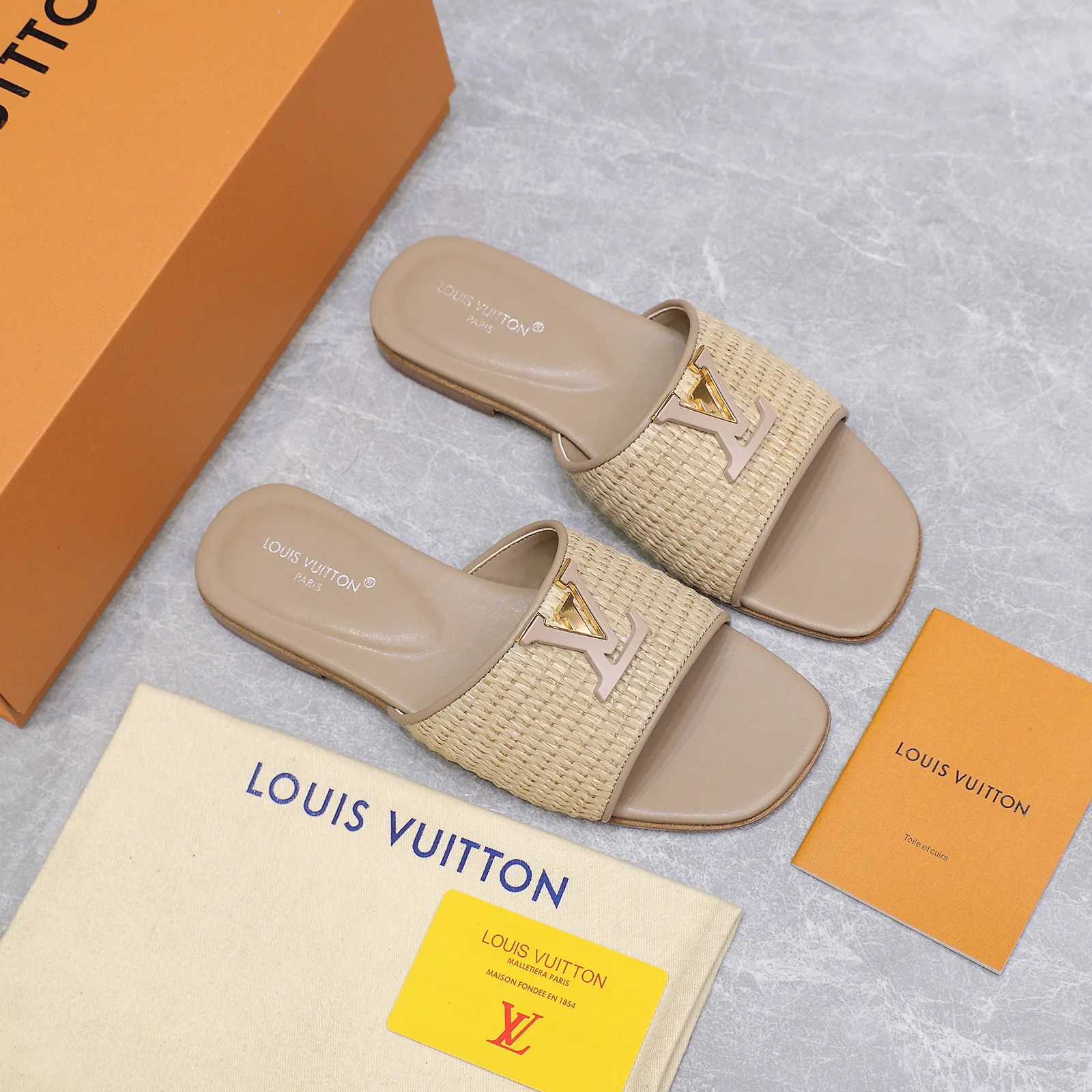 Шлепанцы Женские Louis Vuitton 491979