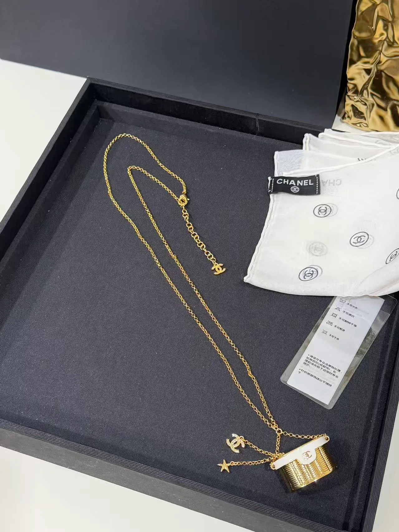 Бижутерия Chanel 18392783