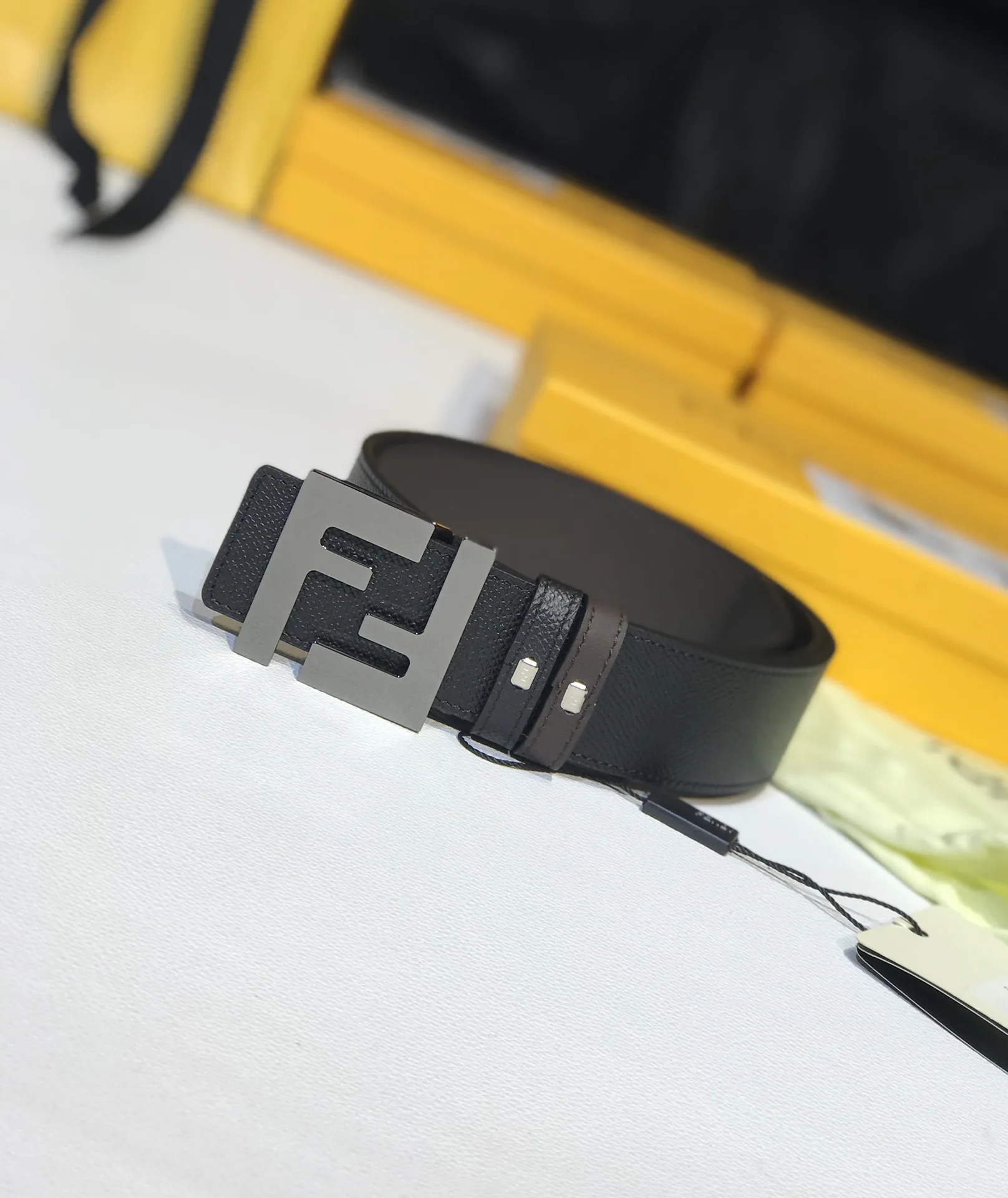 Ремни Fendi 14659338