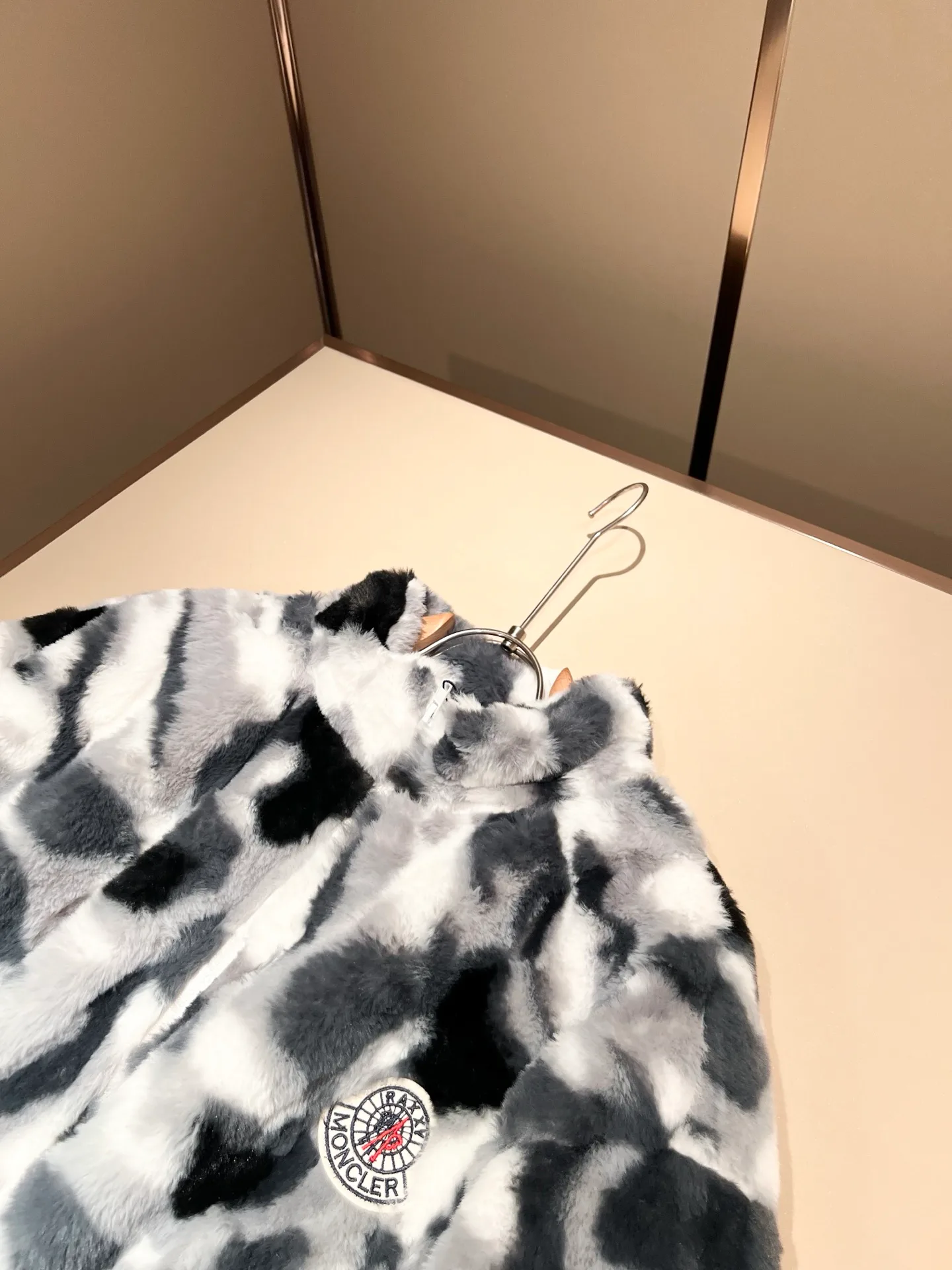 Куртки И Пуховики Мужские Moncler 869374