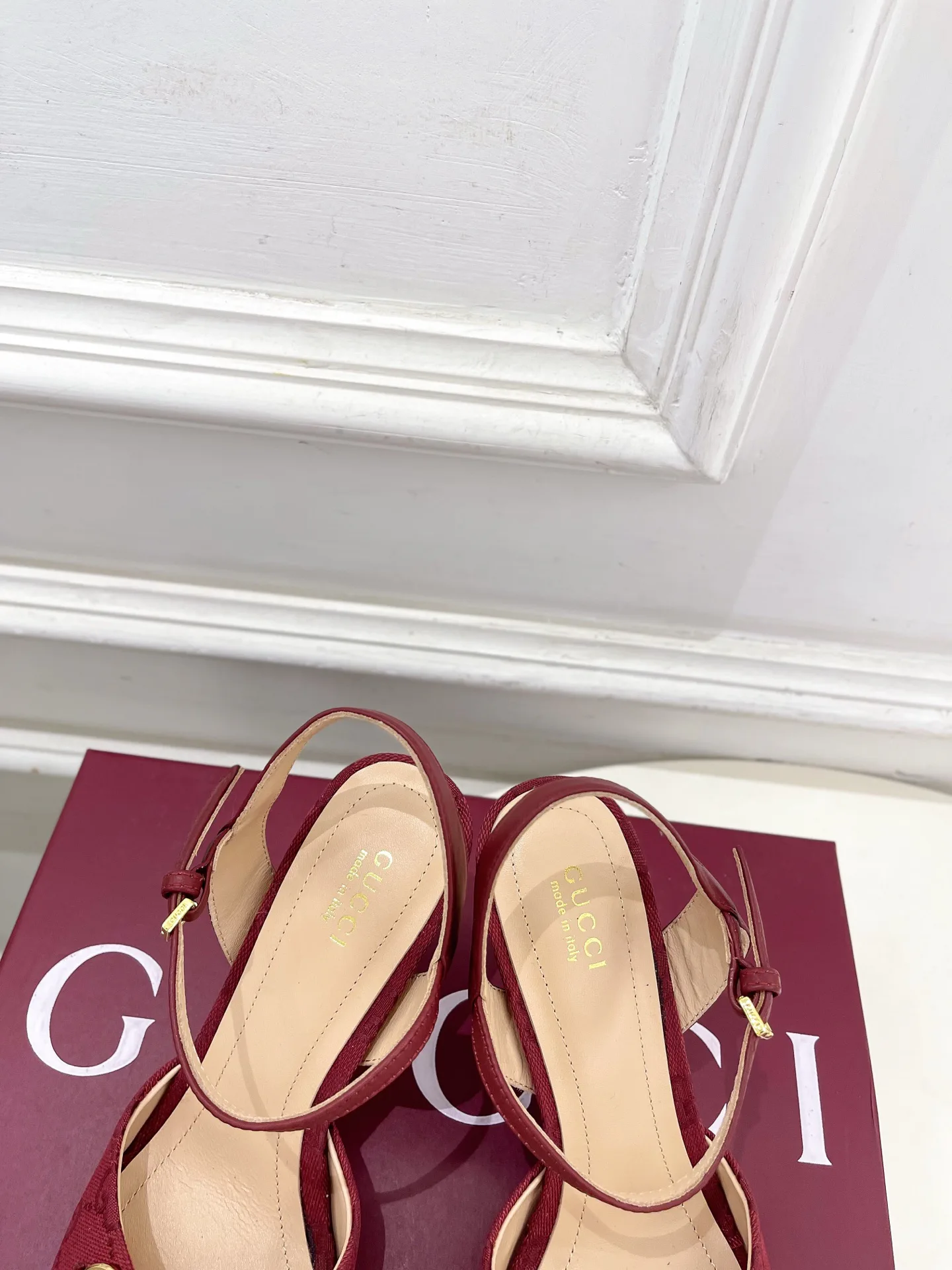 Босоножки Женские Gucci 13218181