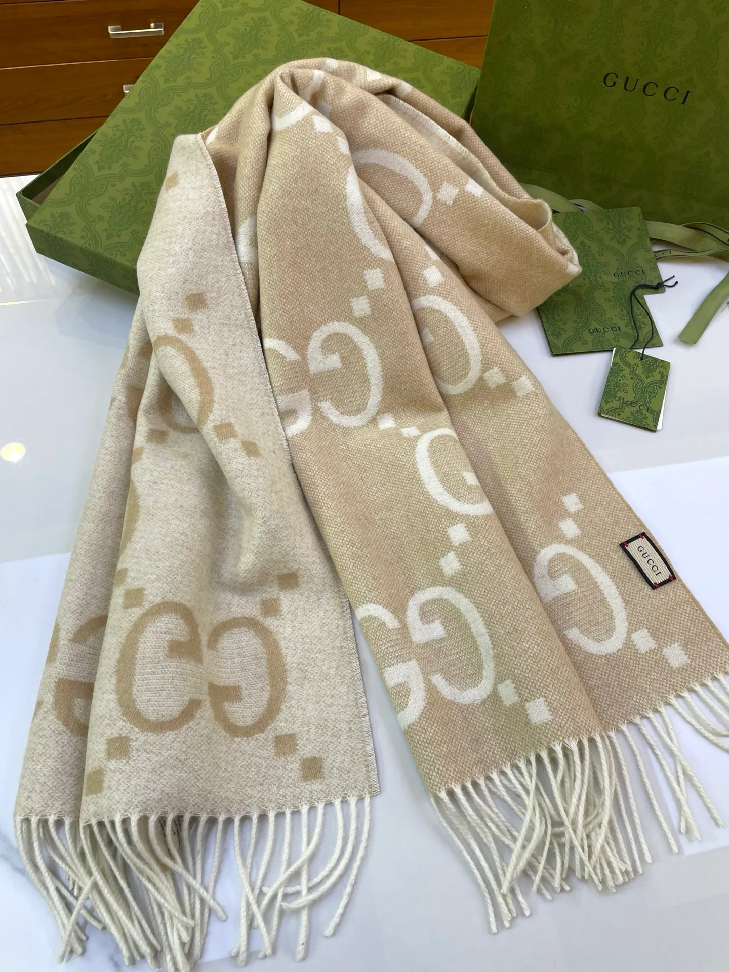 Шарфы Gucci 468190