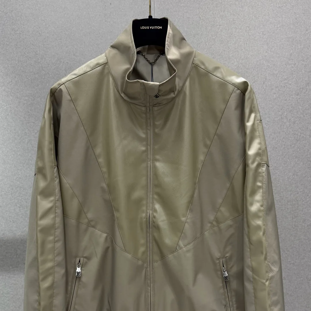 Куртки И Пуховики Мужские Louis Vuitton 17548749