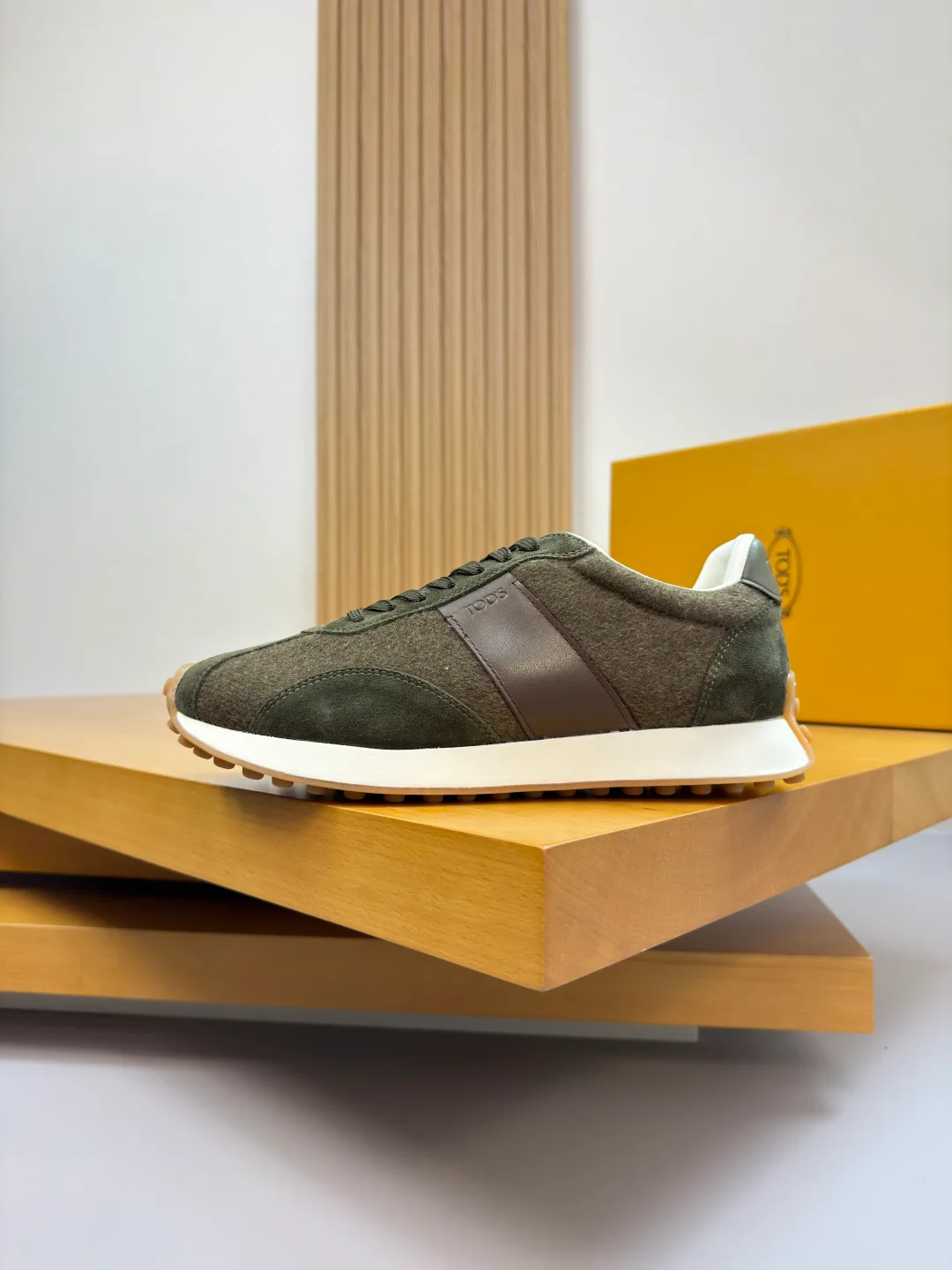 Кроссовки Мужские Tod's 737904