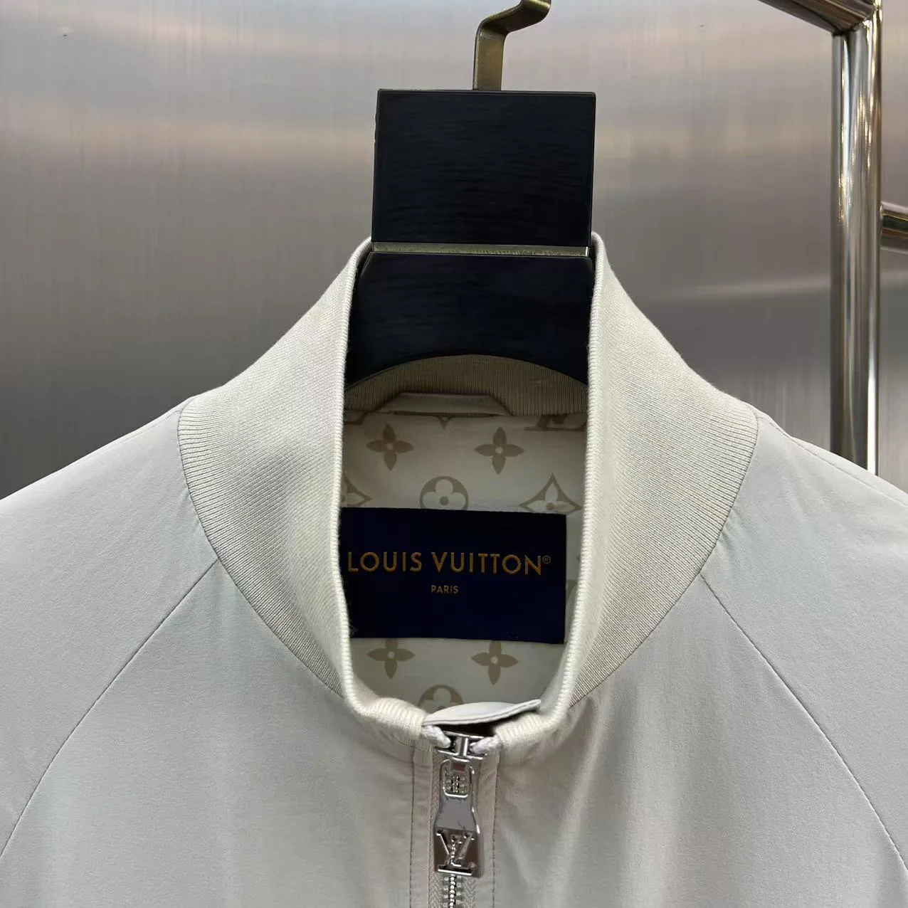 Куртки И Пуховики Мужские Louis Vuitton 12730161