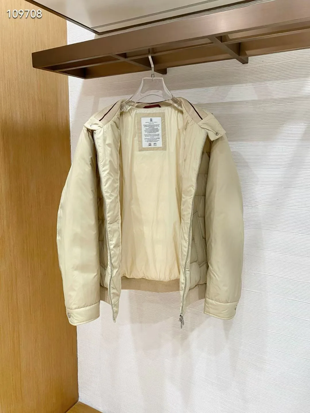 Куртки И Пуховики Женские Brunello Cucinelli 928873