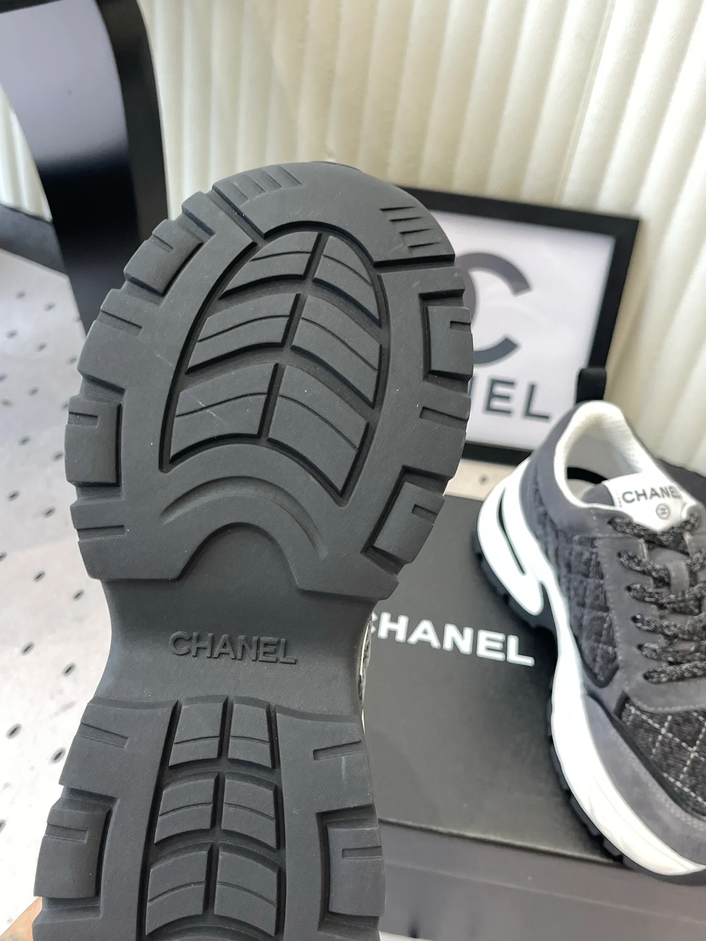 Кроссовки Женские Chanel 17769668