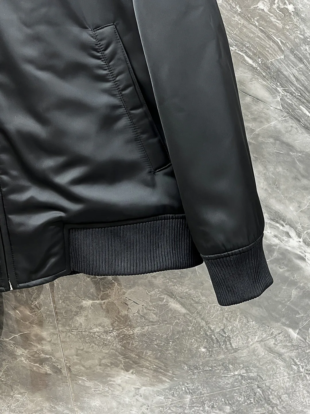 Куртки И Пуховики Женские Prada 273135